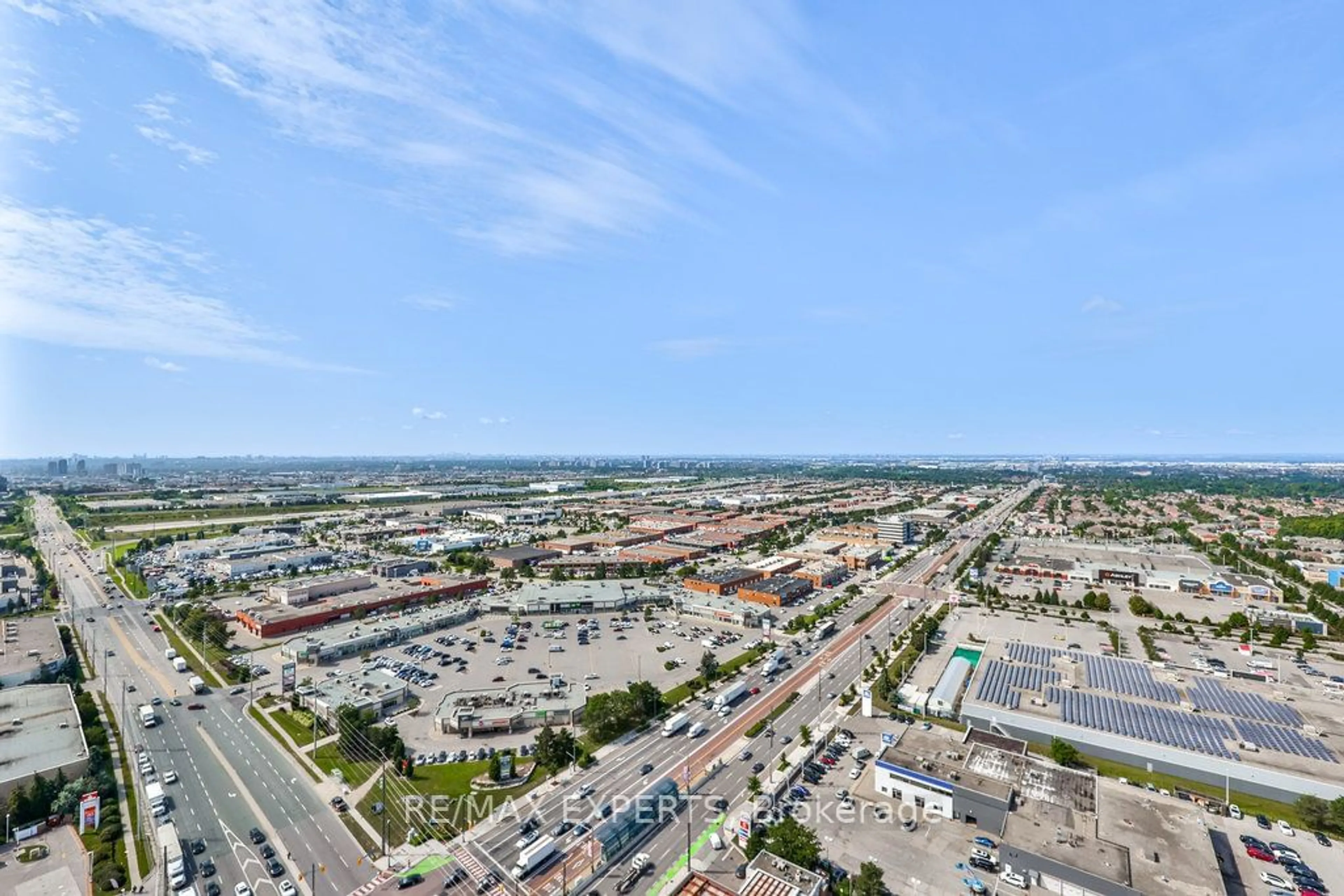 A pic from outside/outdoor area/front of a property/back of a property/a pic from drone, city buildings view from balcony for 3700 Highway 7 Rd #LPH 5, Vaughan Ontario L4L 0G8