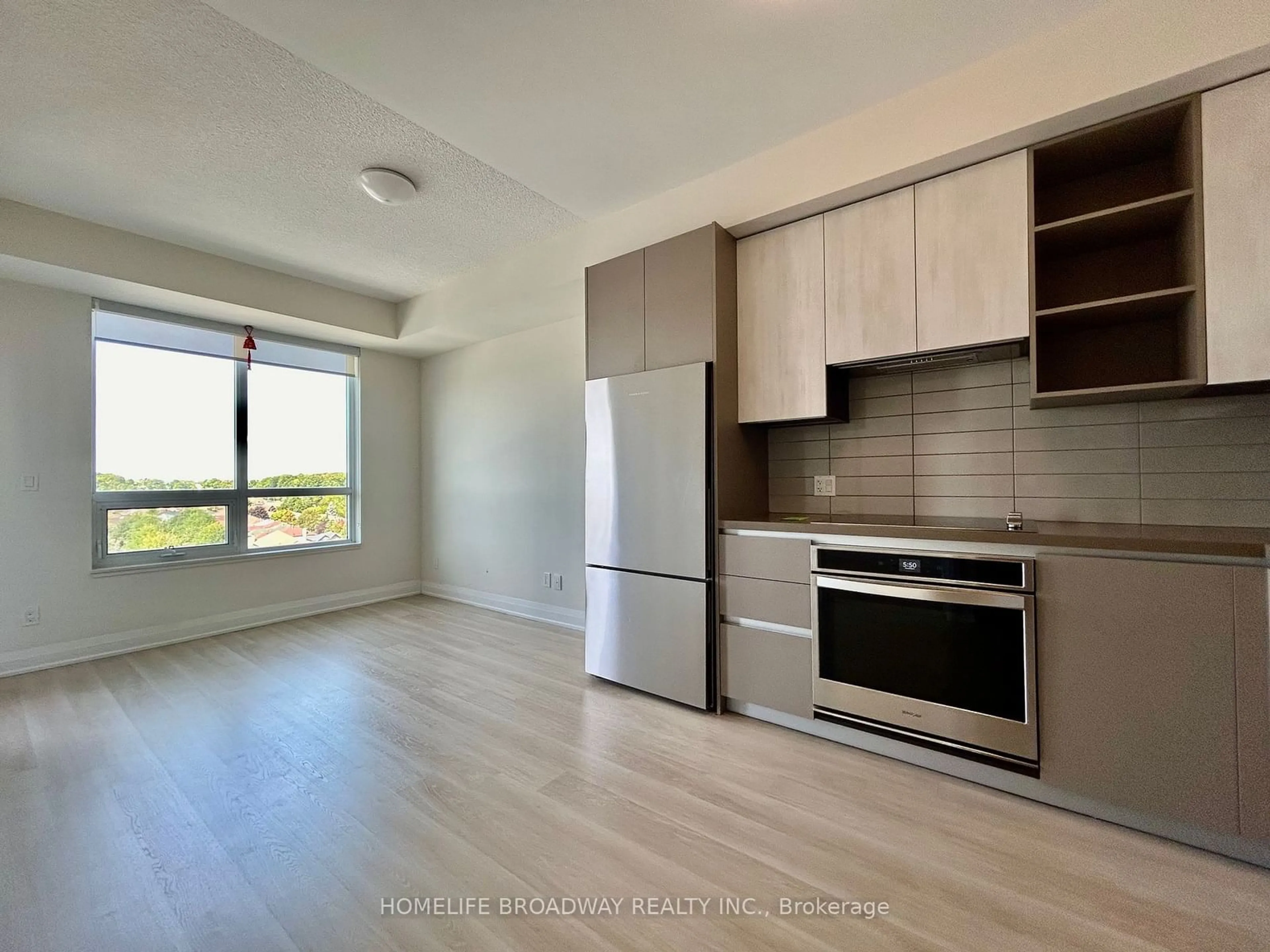 Standard kitchen, wood/laminate floor for 398 Highway 7 #815, Richmond Hill Ontario L4B 0G6