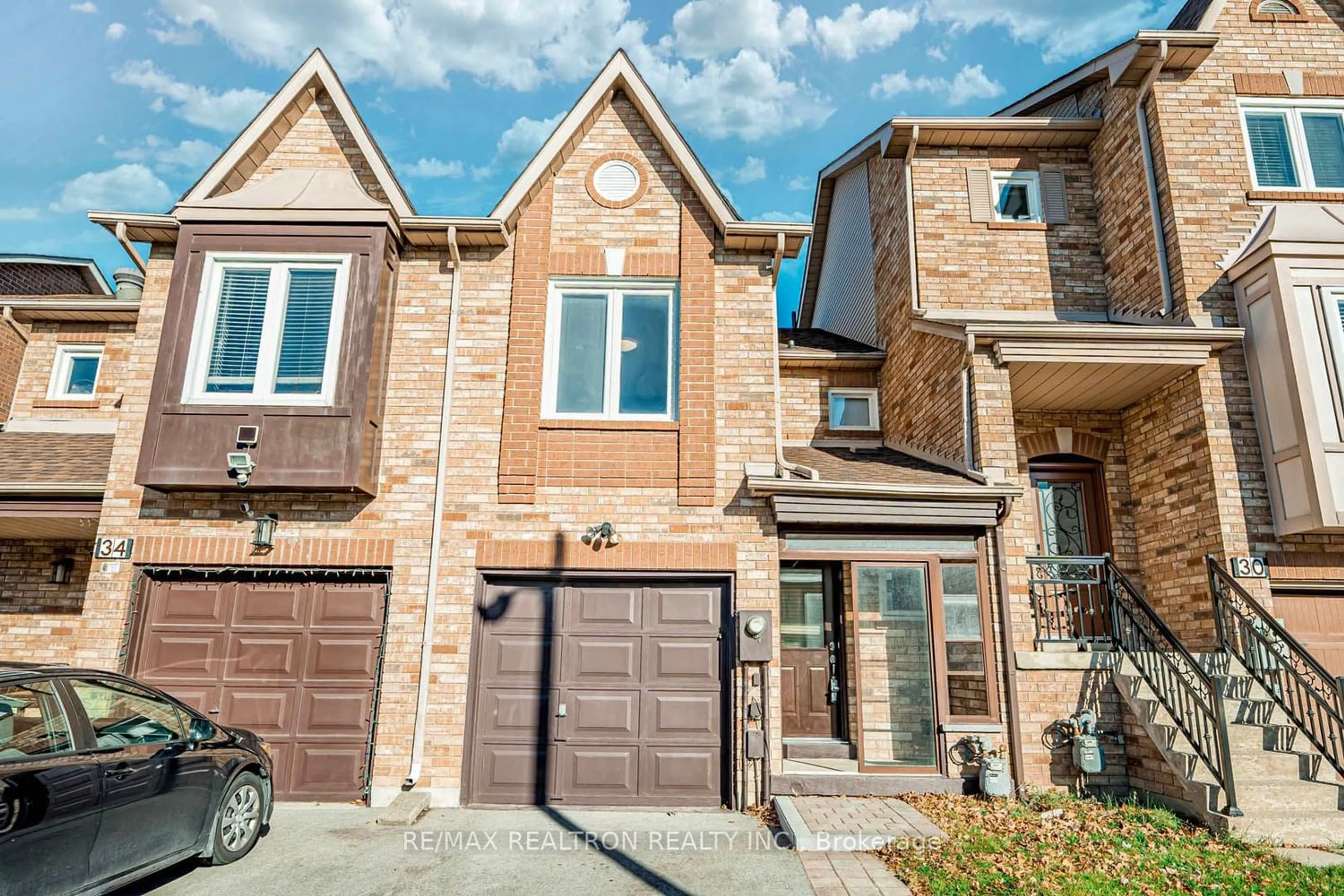 Unknown for 32 Kelso Cres, Vaughan Ontario L6A 2C7