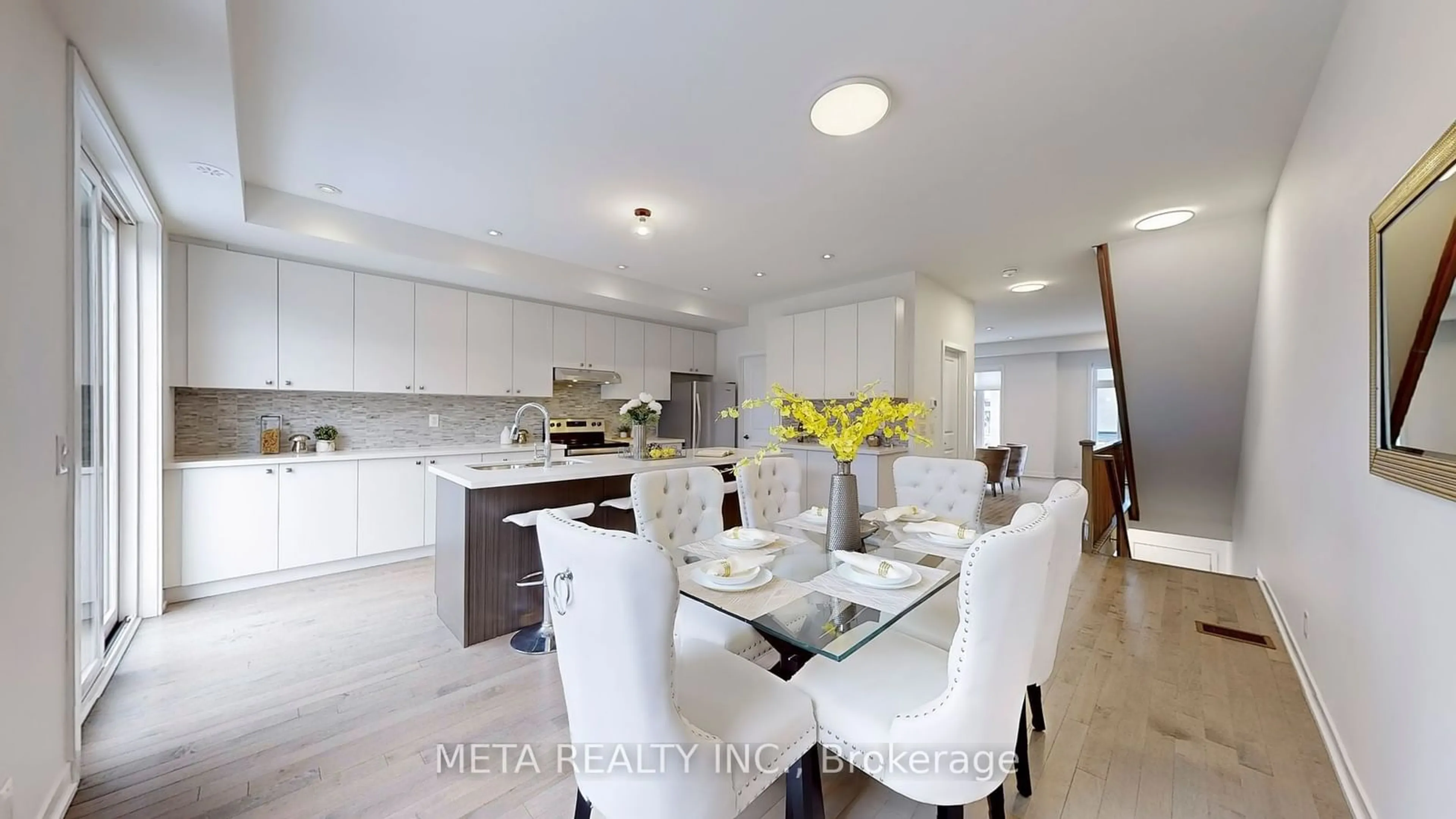 Open concept kitchen, ceramic/tile floor for 3 William Shearn Cres, Markham Ontario L6C 1N6