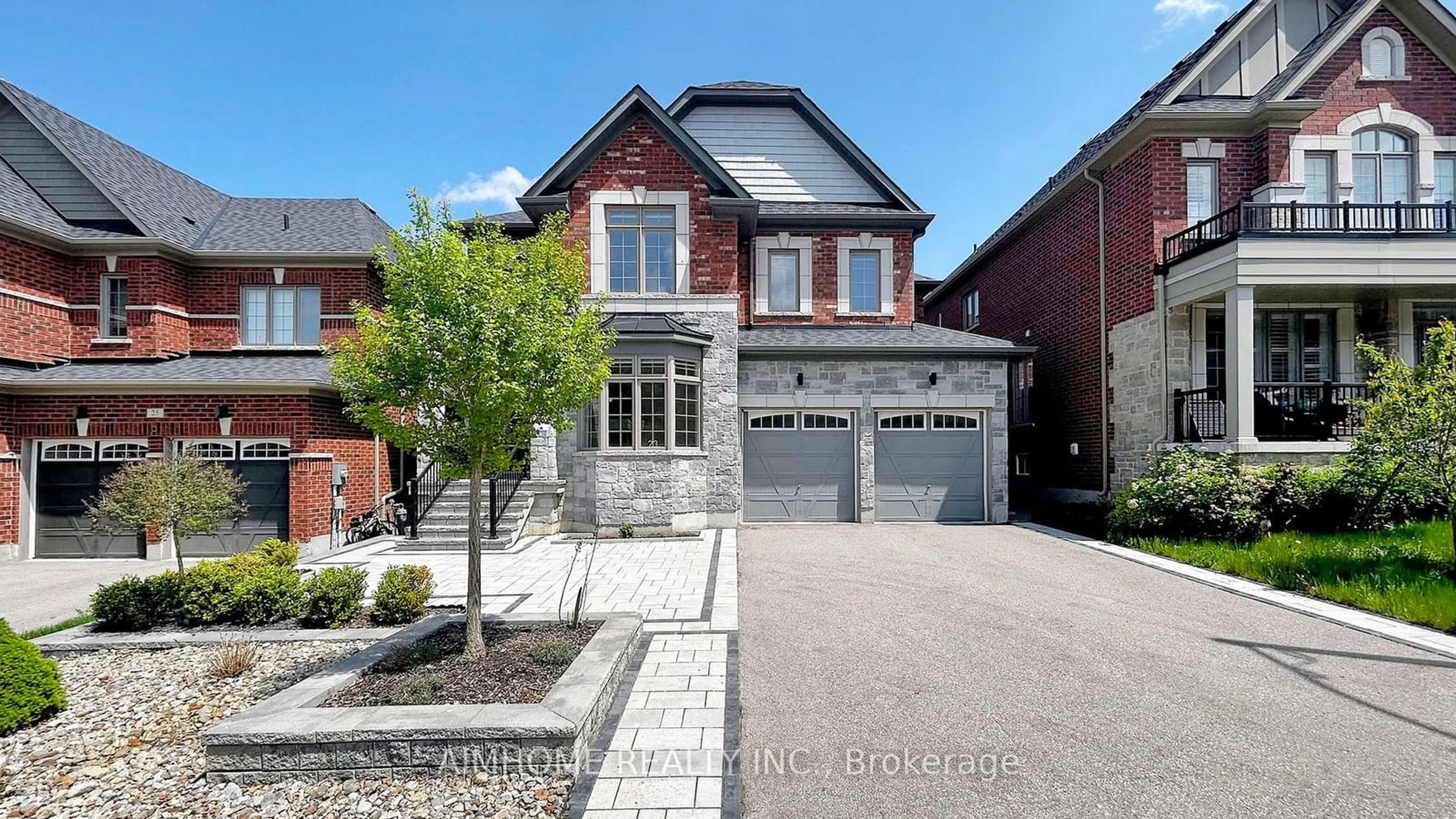 Home with brick exterior material, street for 23 Snap Dragon Tr, East Gwillimbury Ontario L9N 0S9