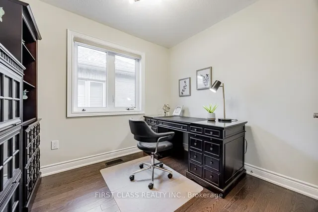 Additional property image - 8 Reign Lane