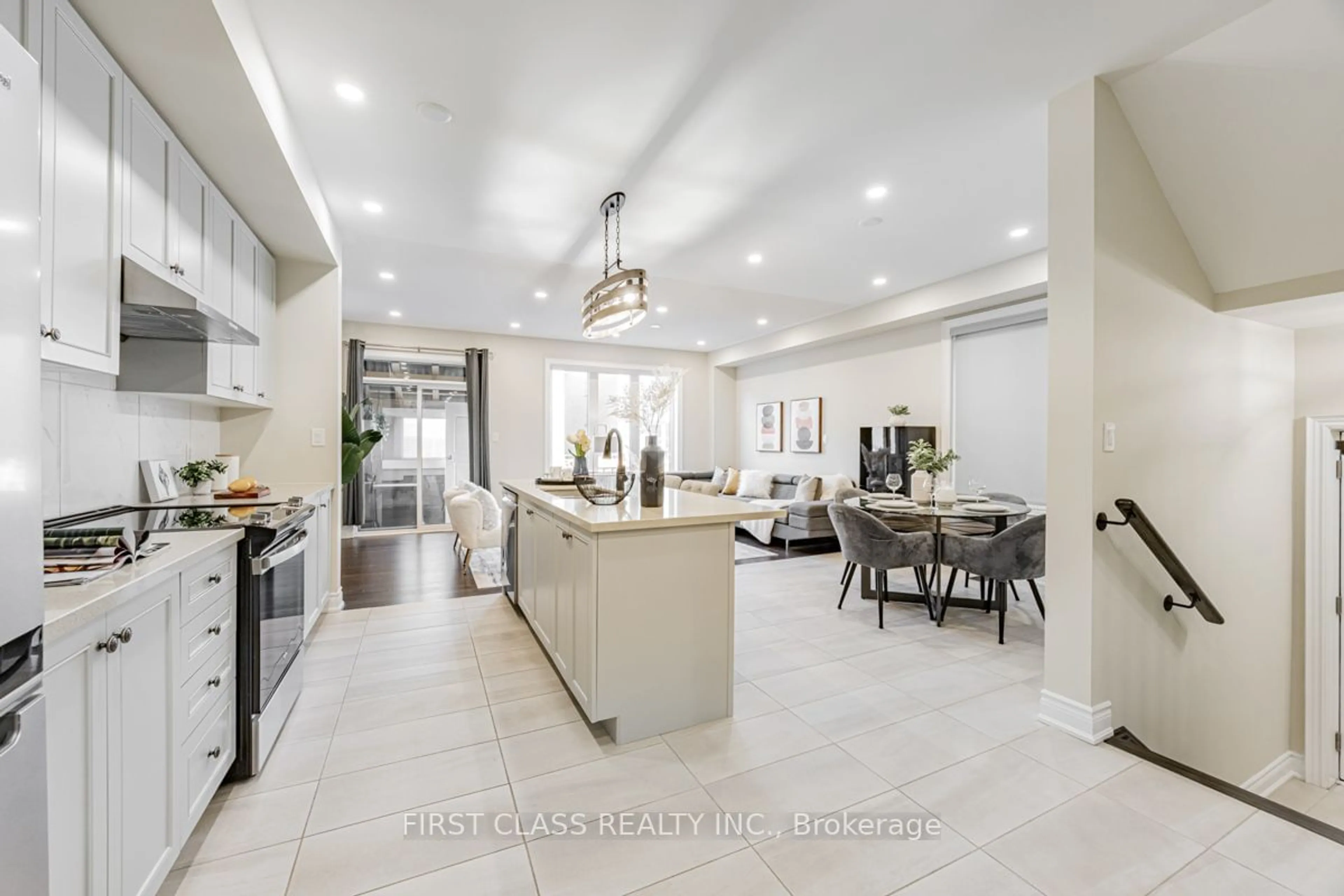 Open concept kitchen, ceramic/tile floor for 8 Reign Lane, Markham Ontario L6M 1R6