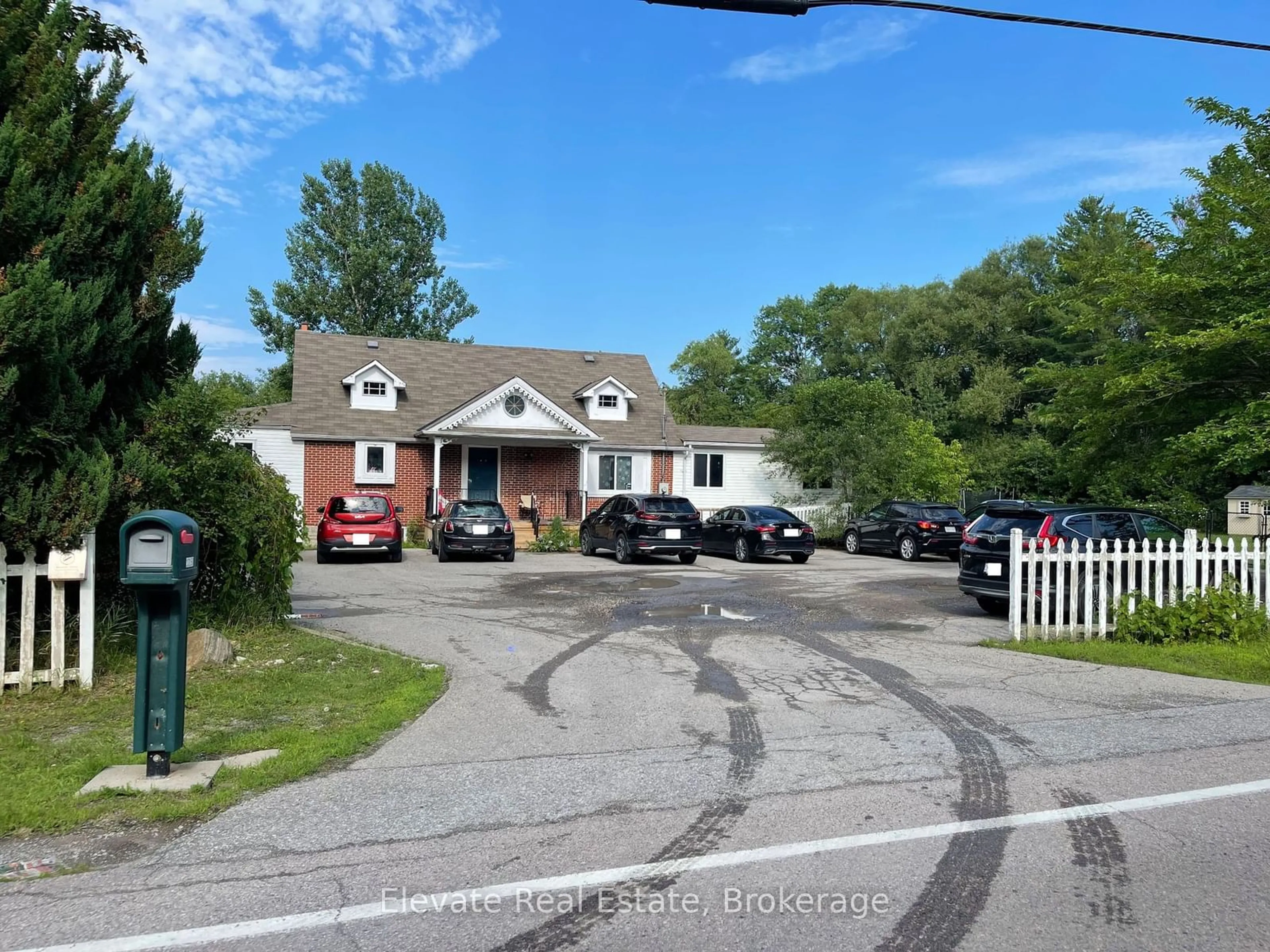 A pic from outside/outdoor area/front of a property/back of a property/a pic from drone, unknown for 13150 Kennedy Rd, Whitchurch-Stouffville Ontario L4A 7X5