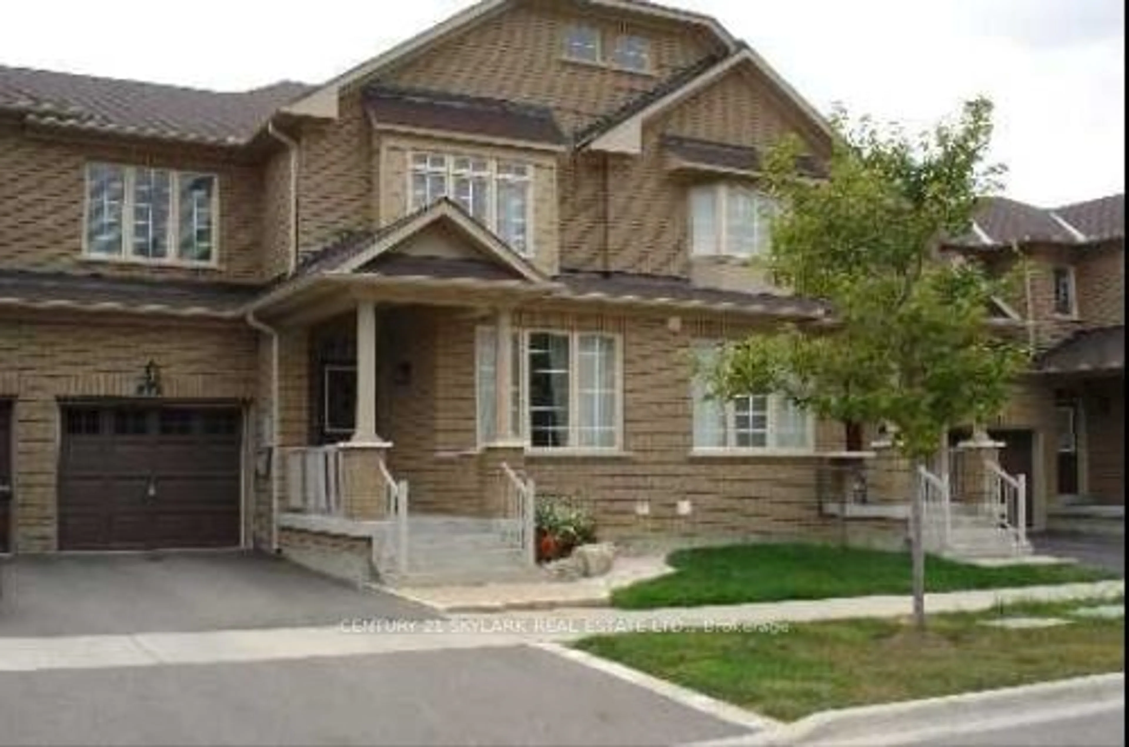 Home with brick exterior material, street for 37 Chelton Dr, Richmond Hill Ontario L4E 4A9