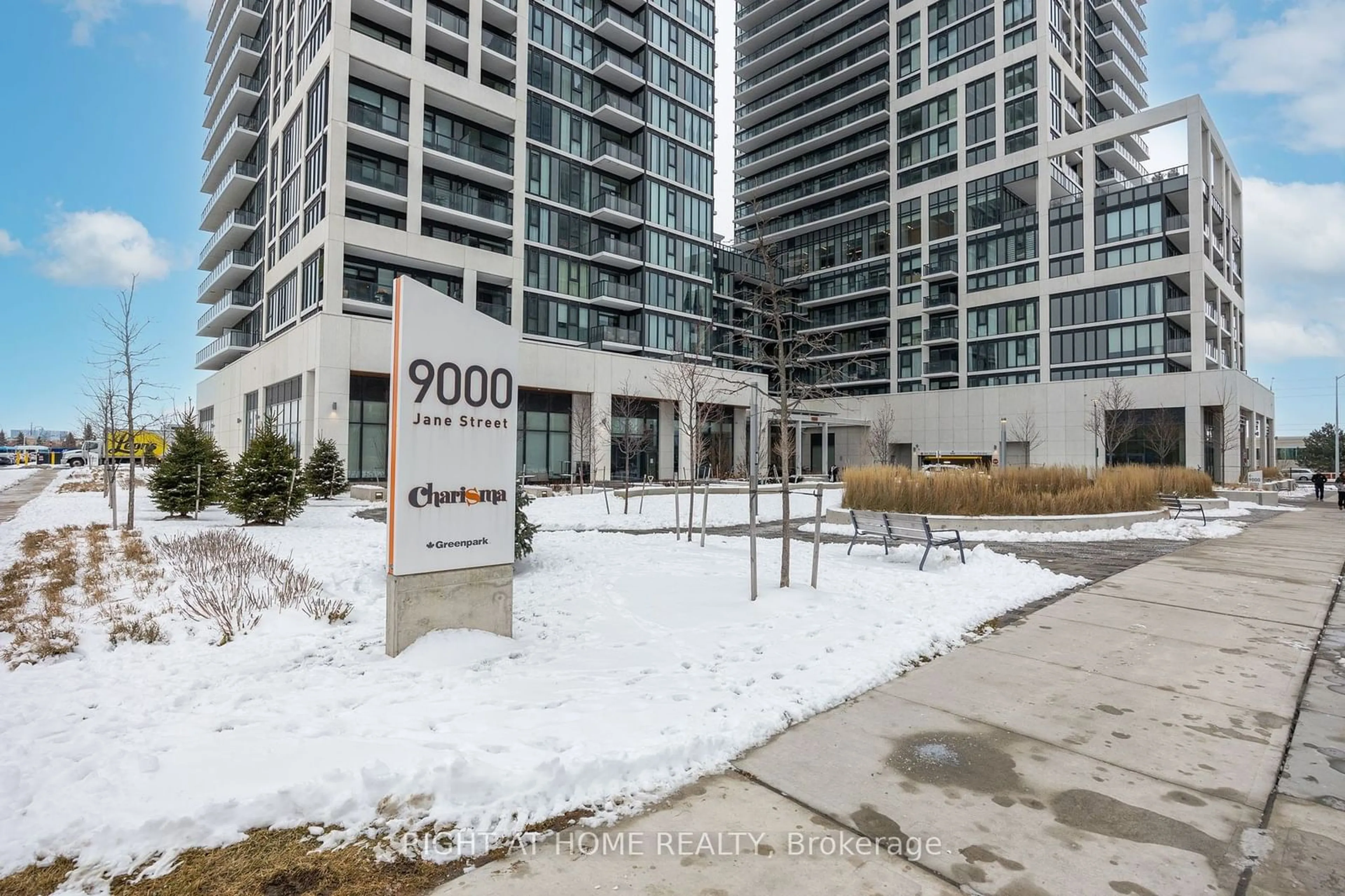 Unknown for 9000 Jane St #1025, Vaughan Ontario L4K 0M6