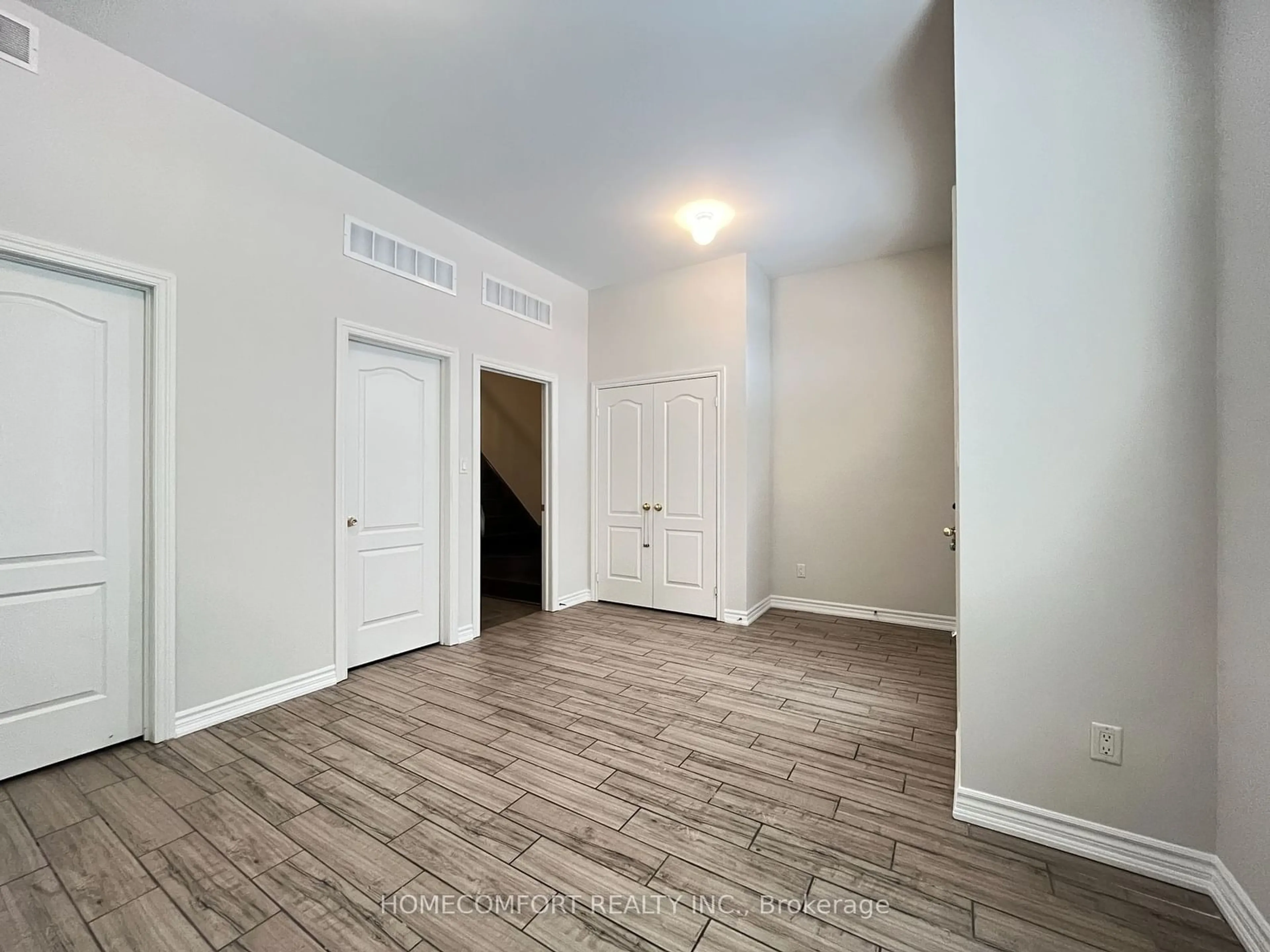 A pic of a room for 10397 Woodbine Ave, Markham Ontario L6C 0N9