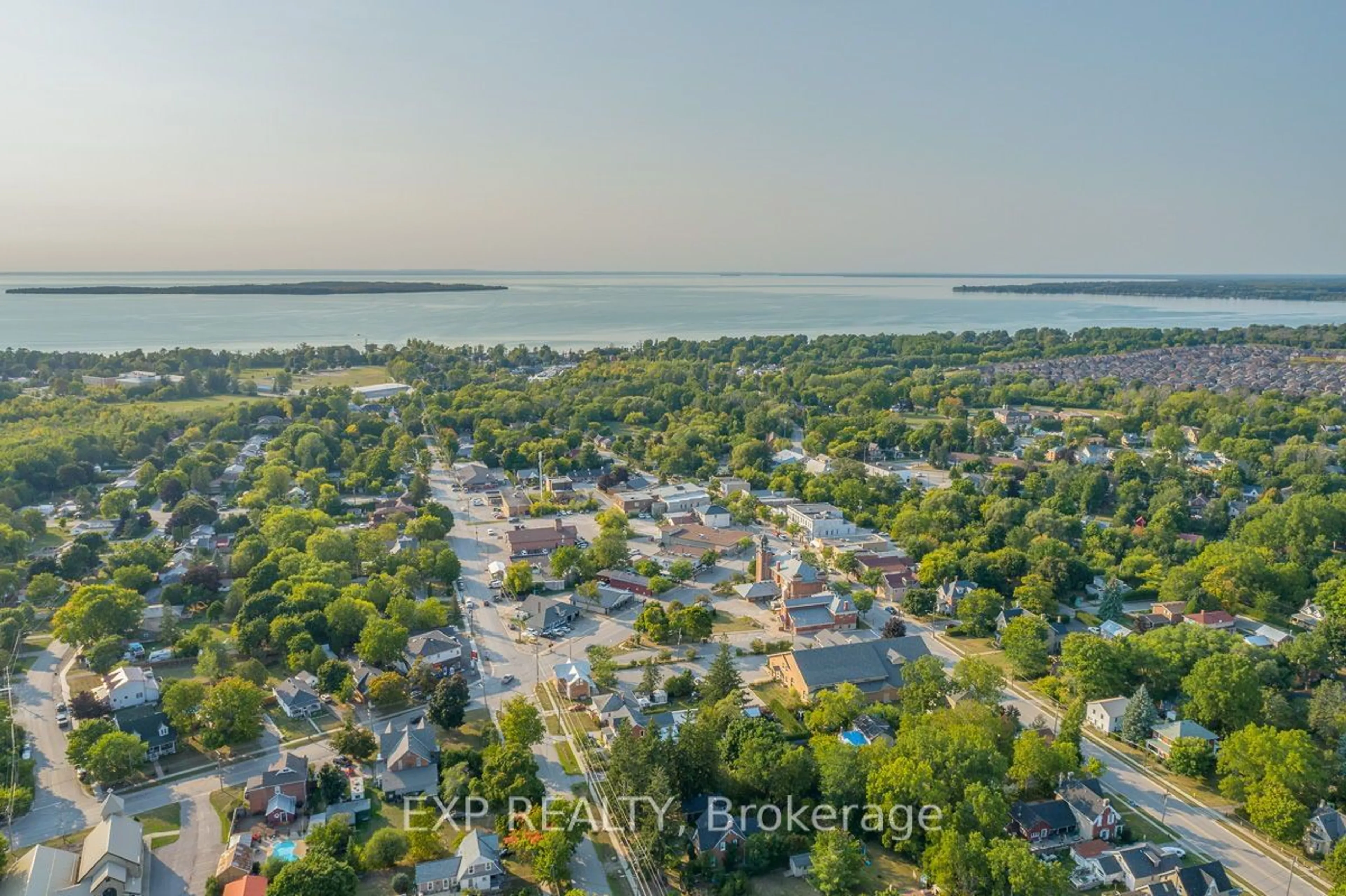 A pic from outside/outdoor area/front of a property/back of a property/a pic from drone, water/lake/river/ocean view for 306 Mara Rd, Brock Ontario L0K 1A0