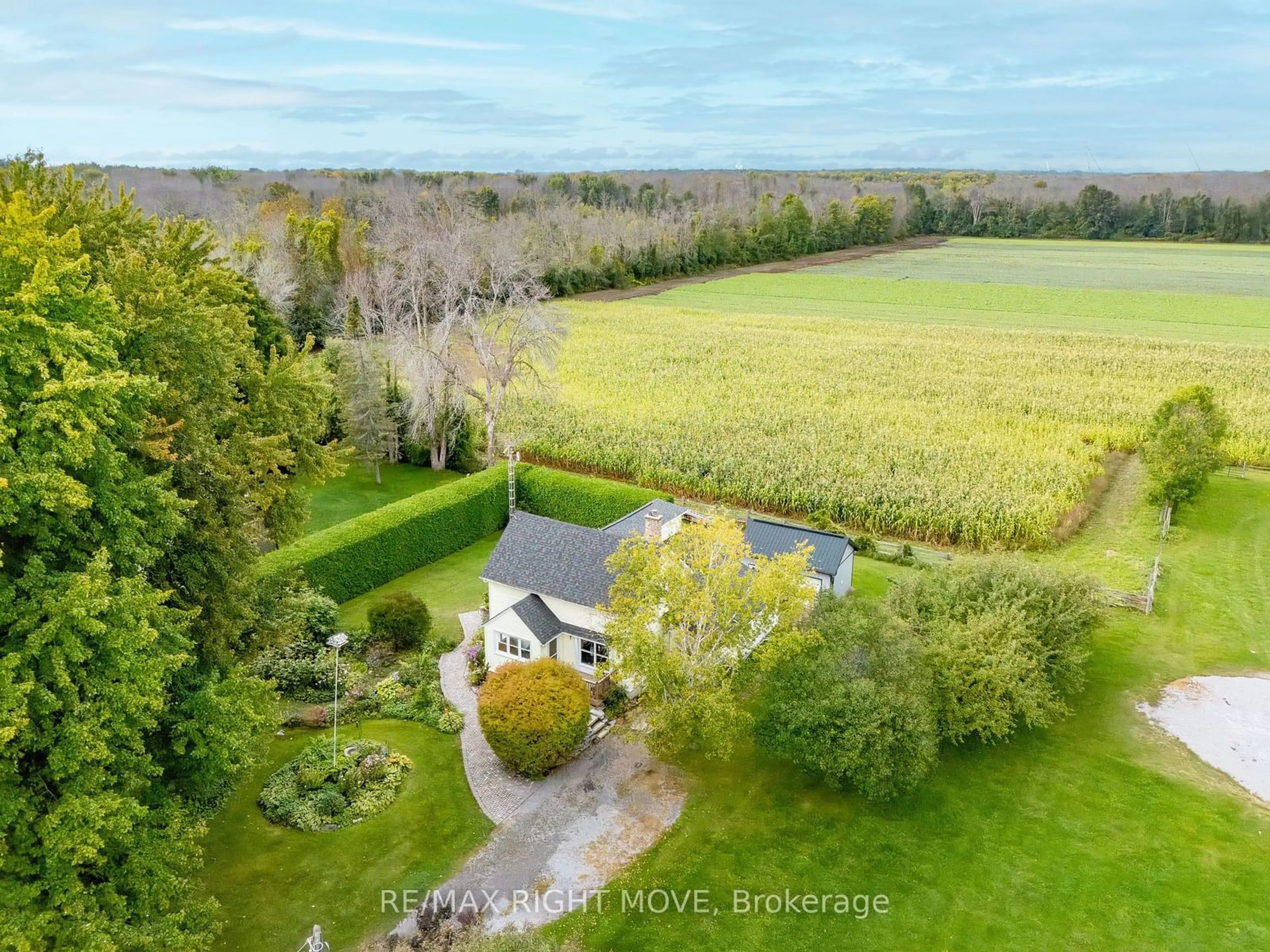 A pic from outside/outdoor area/front of a property/back of a property/a pic from drone, water/lake/river/ocean view for 1283B Thorah Concession Rd 9, Brock Ontario L0K 1A0