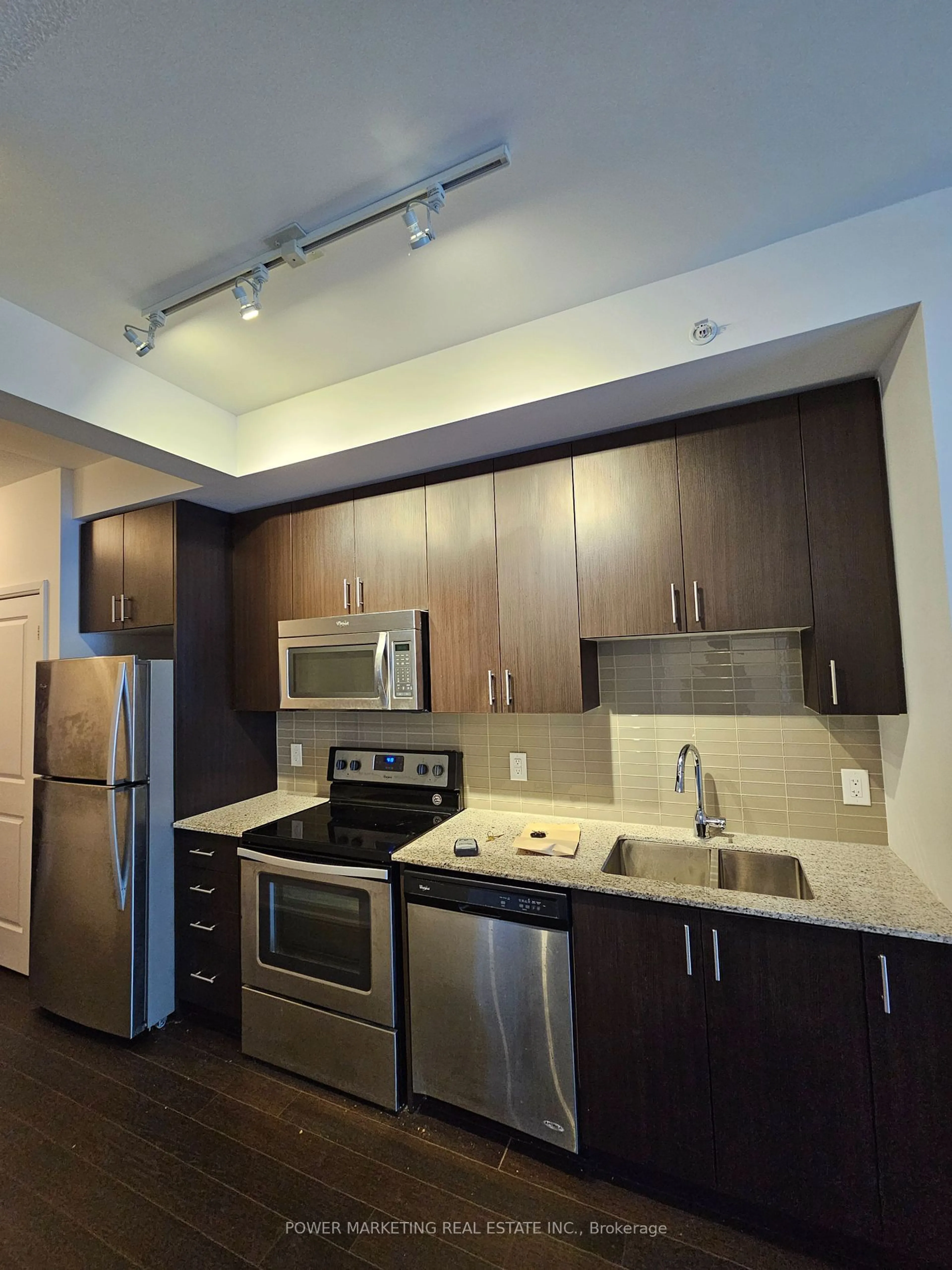 Standard kitchen, unknown for 9582 Markham Rd #917, Markham Ontario L6E 0T4