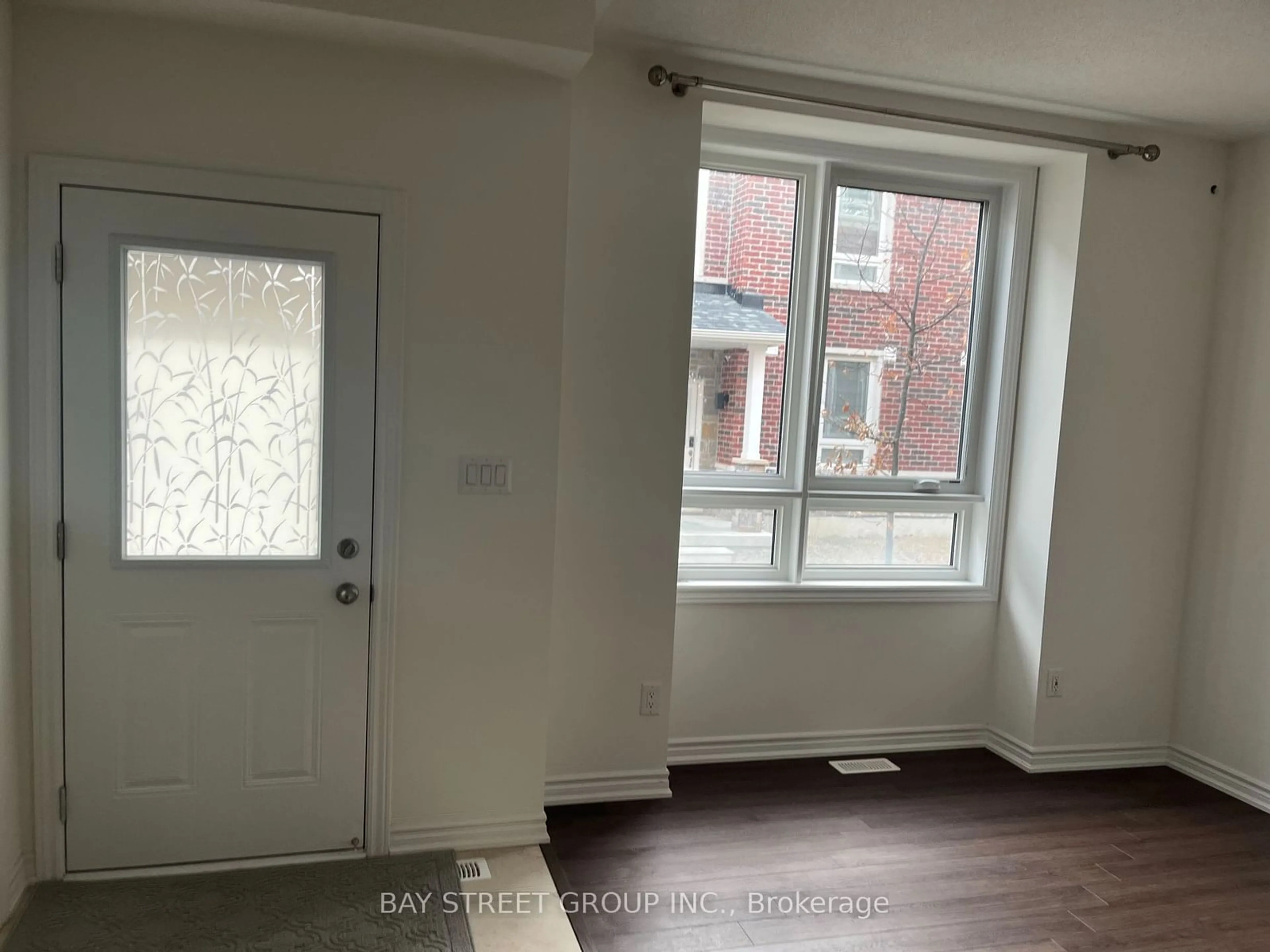 A pic of a room for 76 Chicago Lane, Markham Ontario L6E 0V6