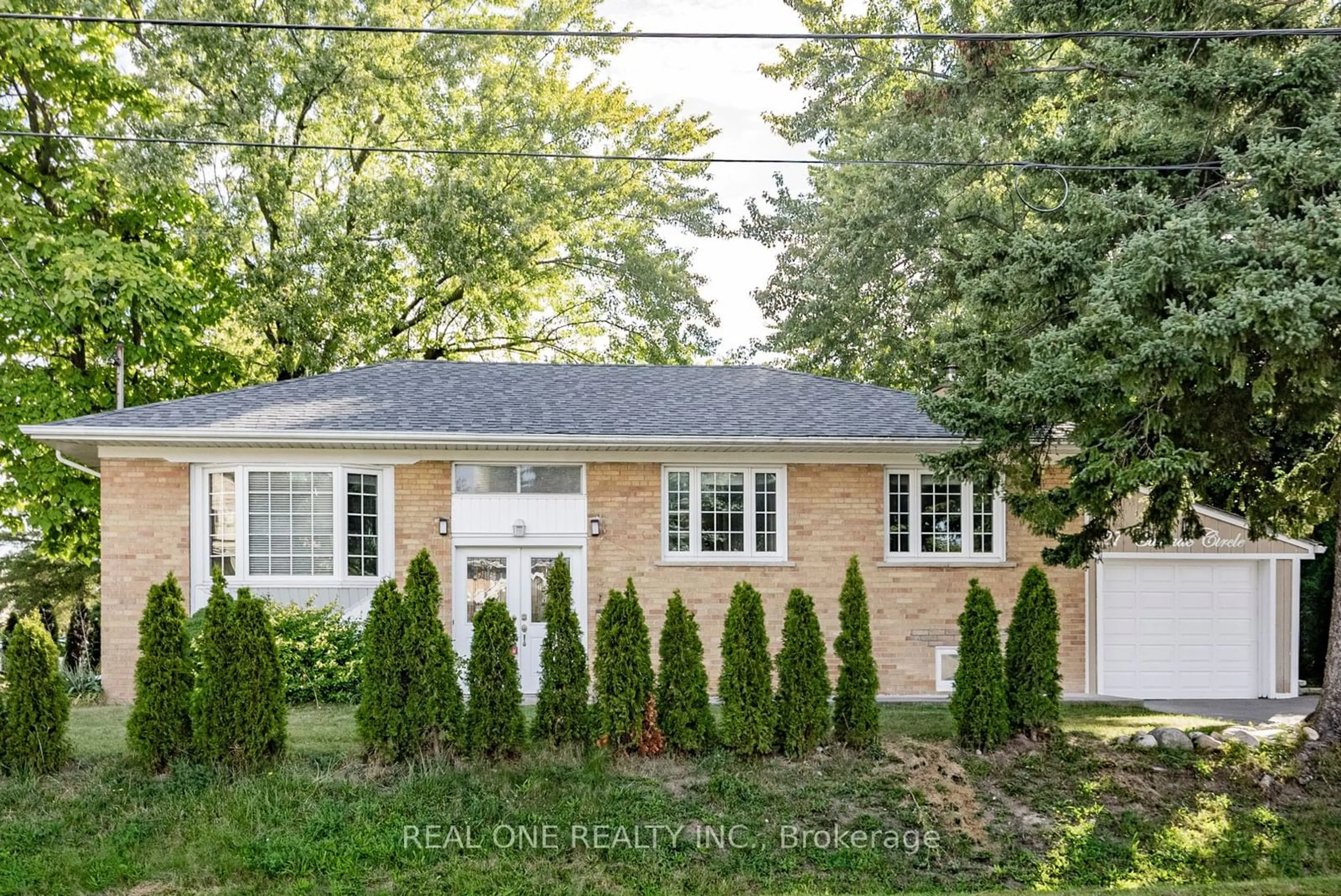 Home with brick exterior material, street for 127 Cascade Circ, Richmond Hill Ontario L4C 3H8