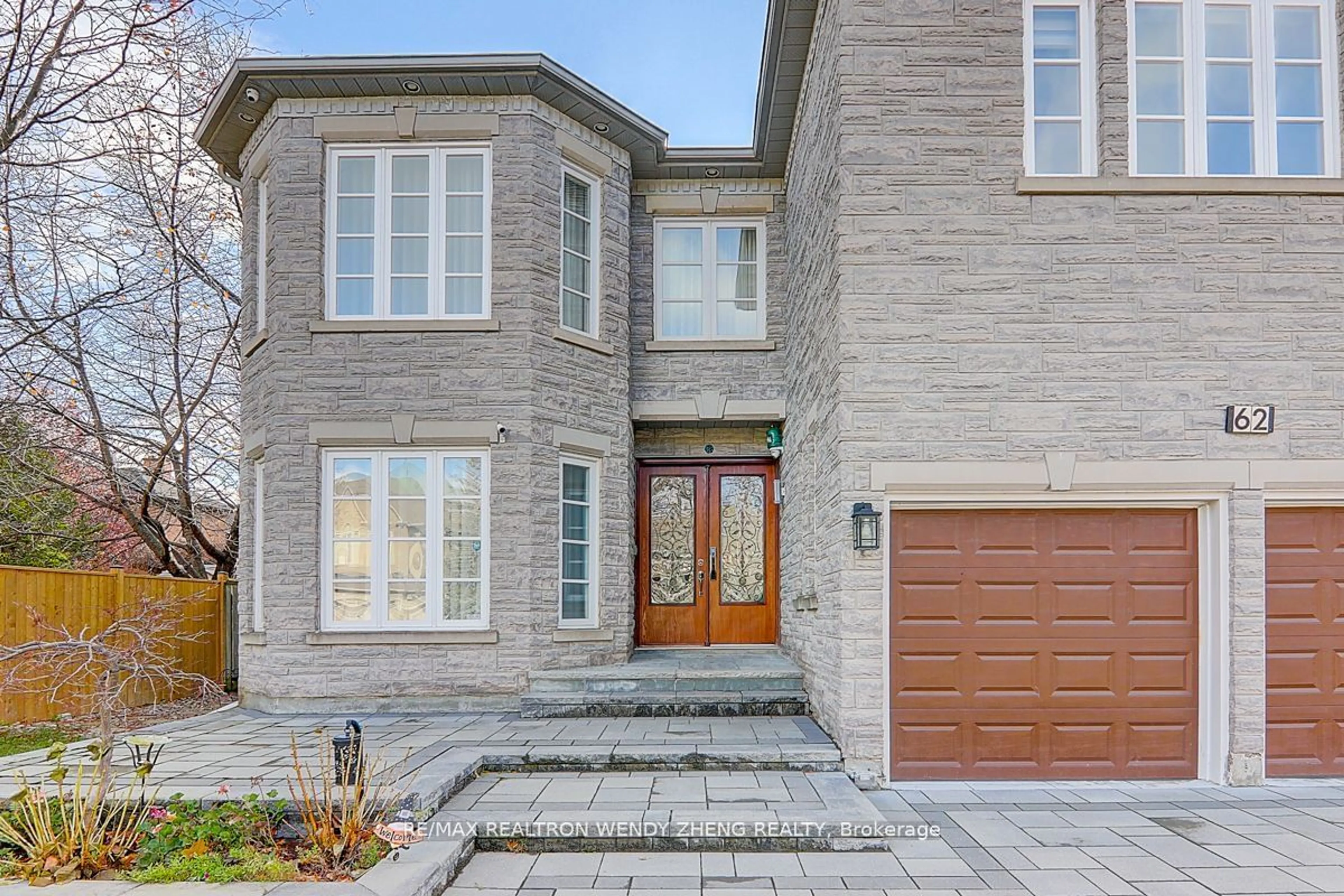 Home with brick exterior material, street for 62 Black Walnut Cres, Richmond Hill Ontario L4B 3S3