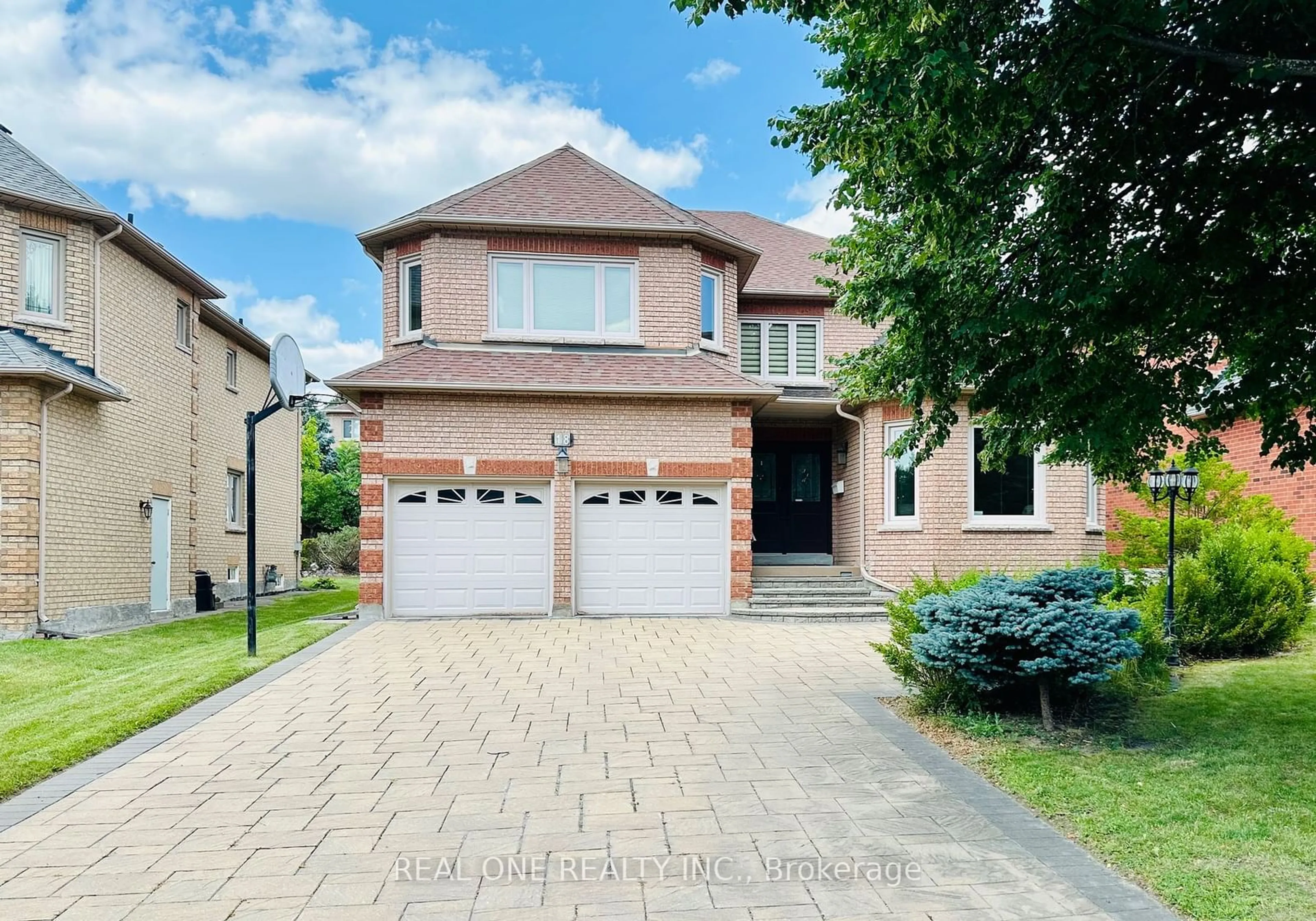 Home with brick exterior material, street for 18 Henricks Cres, Richmond Hill Ontario L4B 3W4