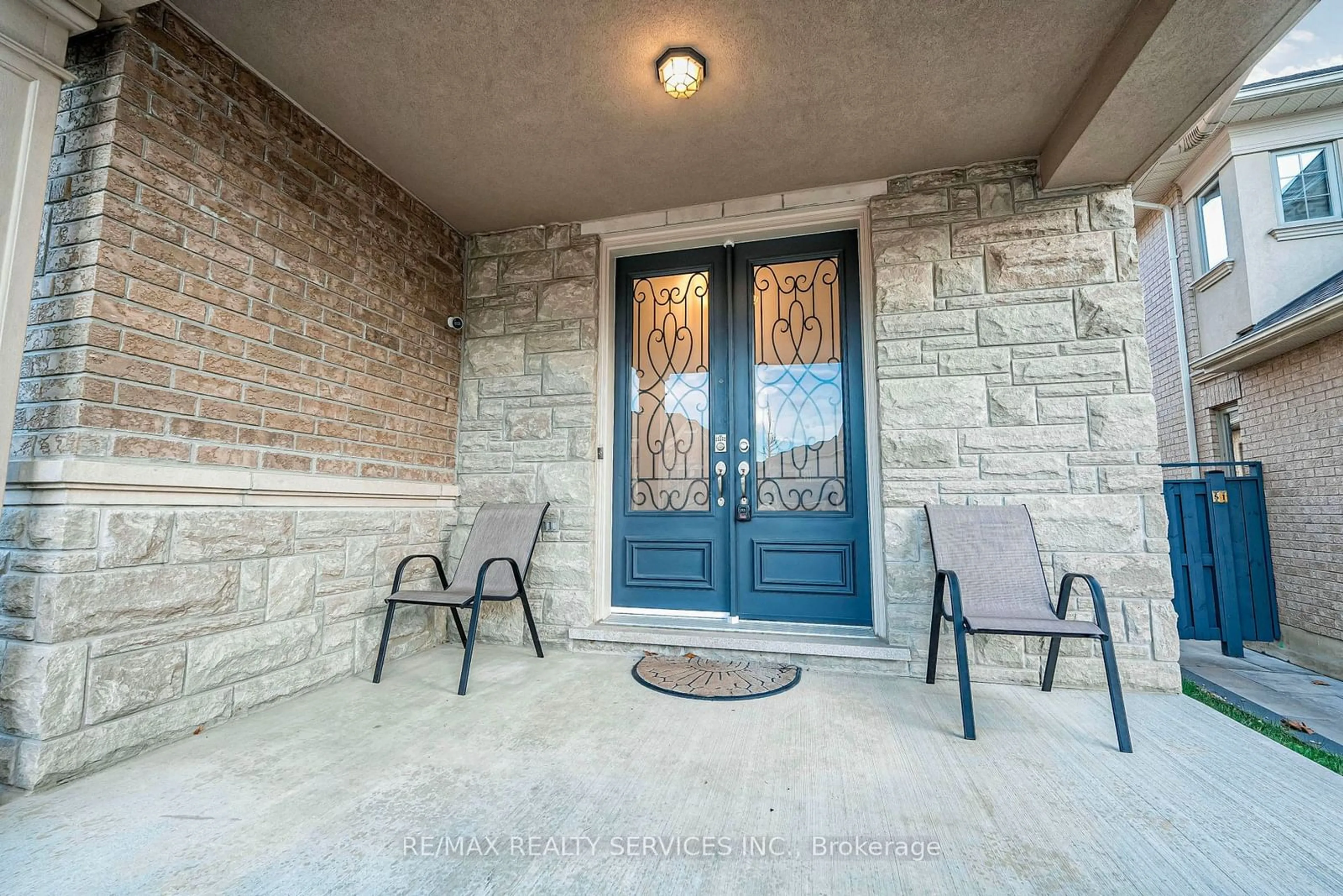 Patio, street for 47 Stanton Ave, Vaughan Ontario L4H 0V5