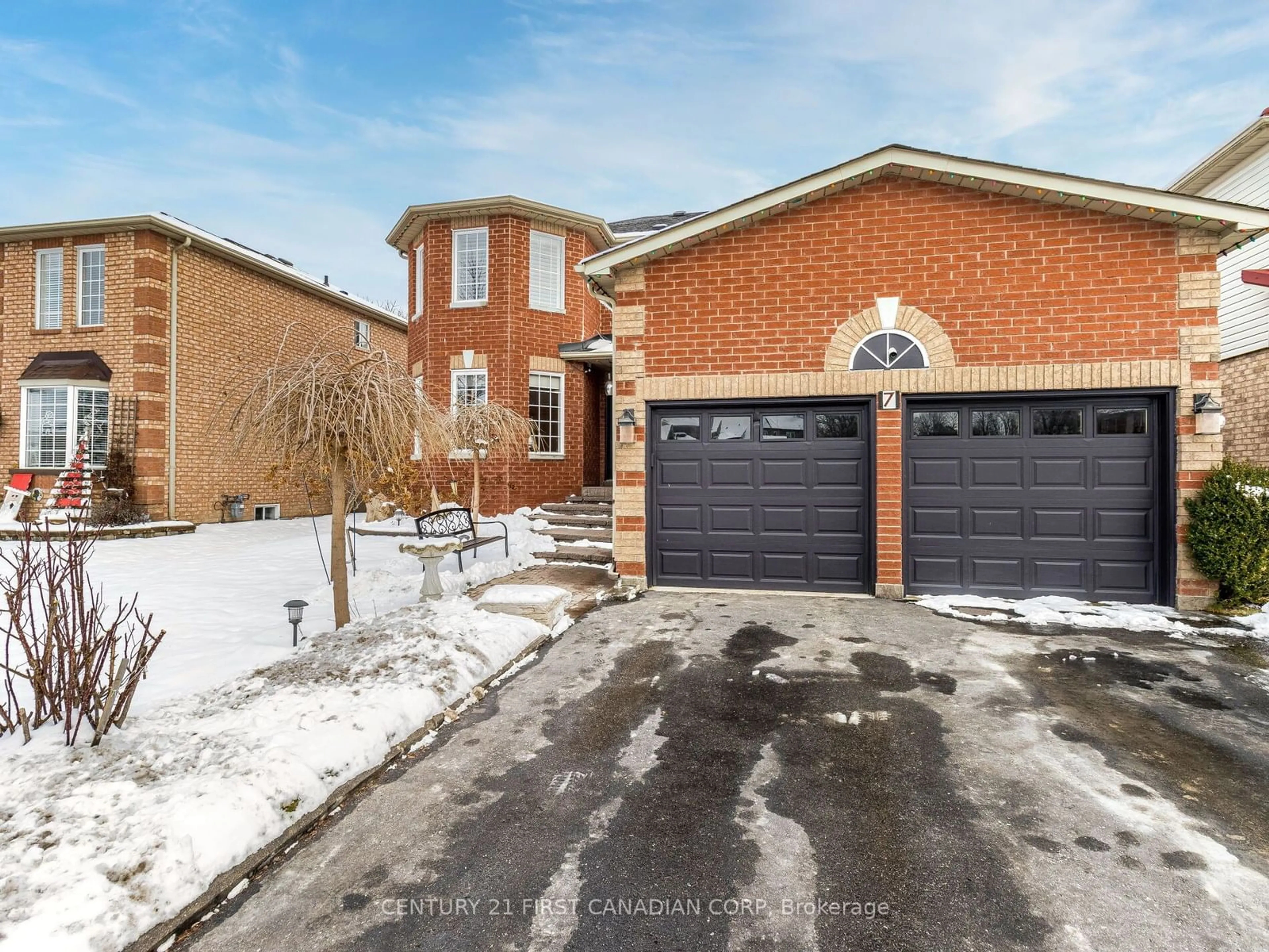 Home with brick exterior material, street for 7 Reynolds Ave, New Tecumseth Ontario L0G 1A0