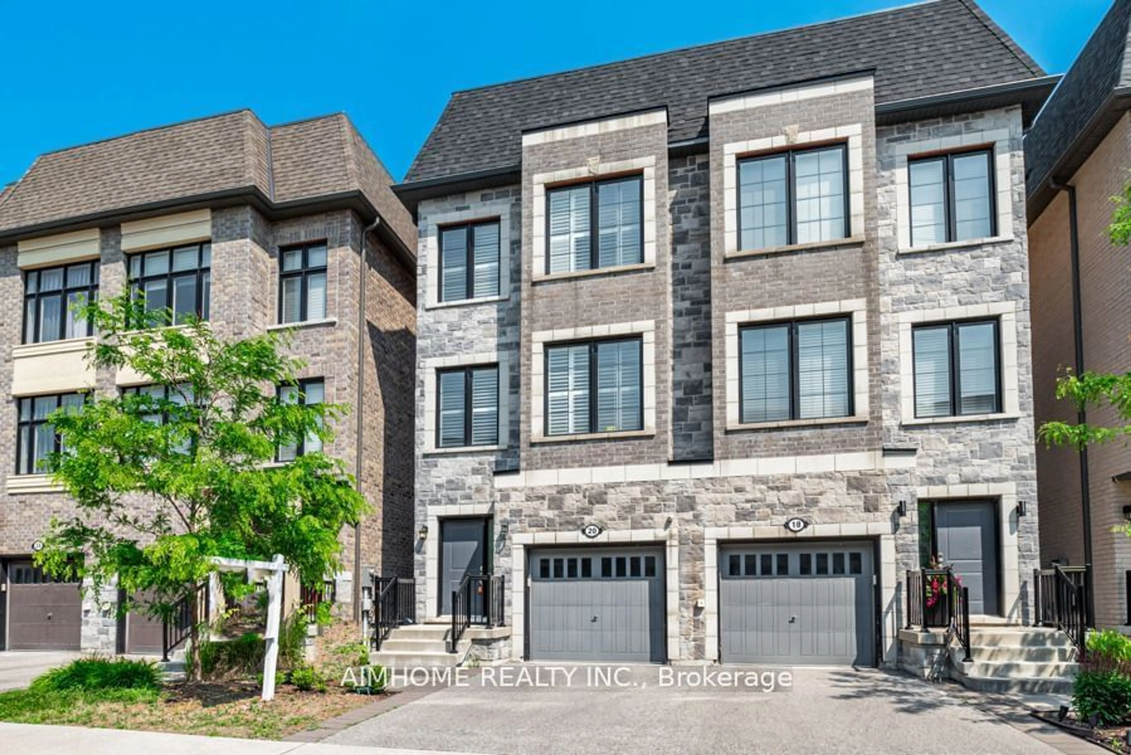 Home with brick exterior material, street for 20 Mcgurran Lane, Richmond Hill Ontario L4B 0G8
