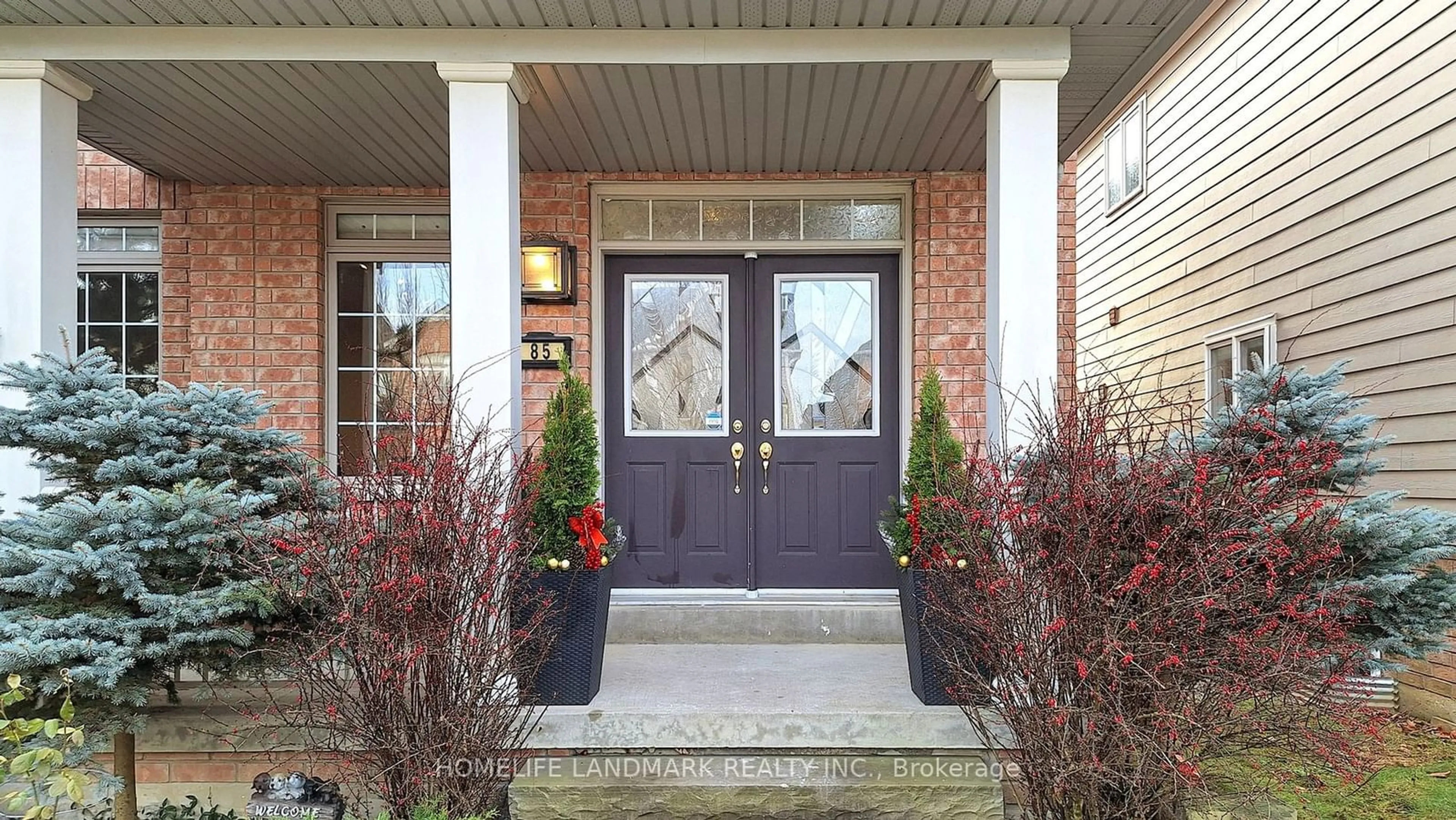 Indoor entryway for 85 Kenilworth Gate, Markham Ontario L6B 0A9