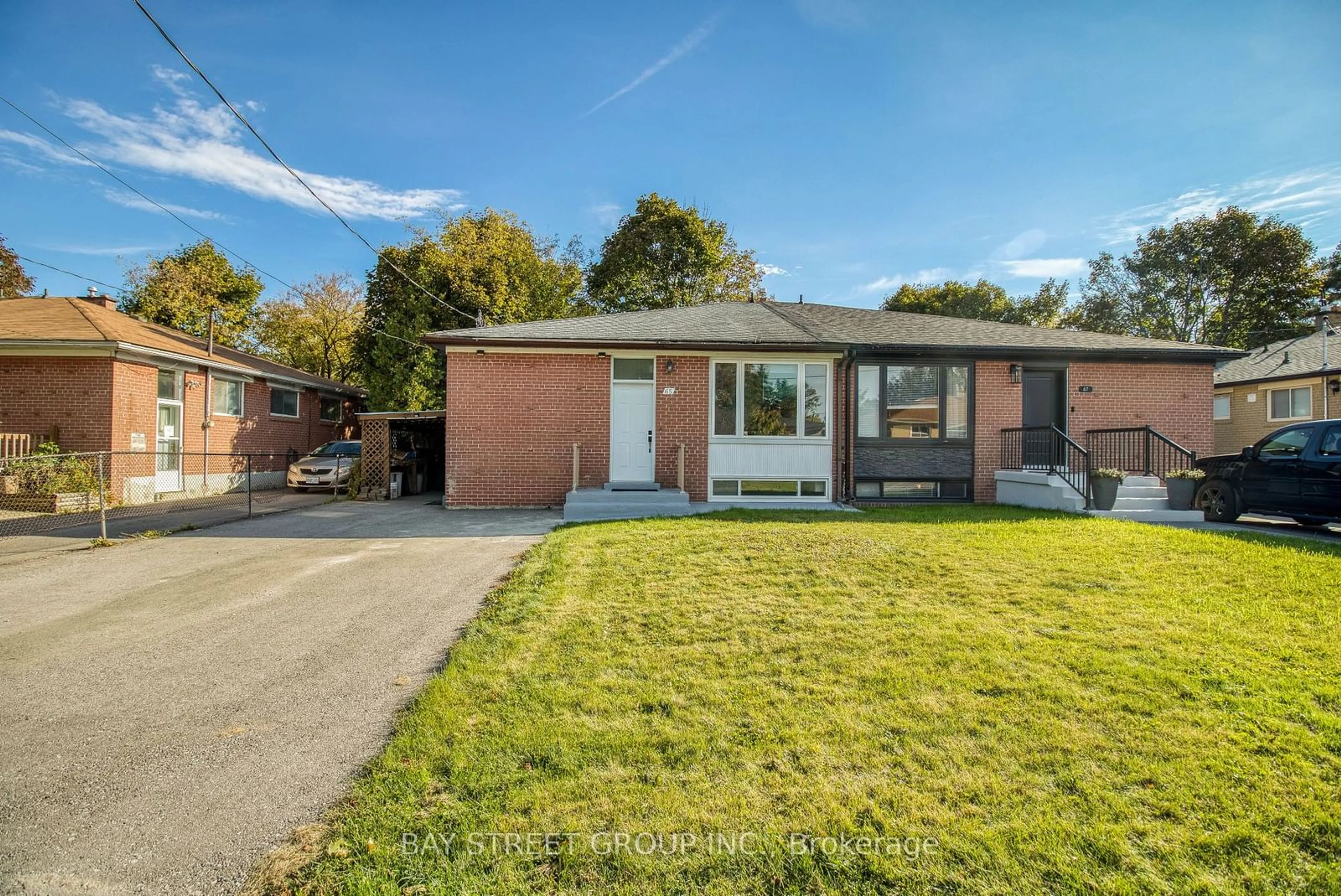 Home with brick exterior material, street for 65 Davis Rd, Aurora Ontario L4G 2B4