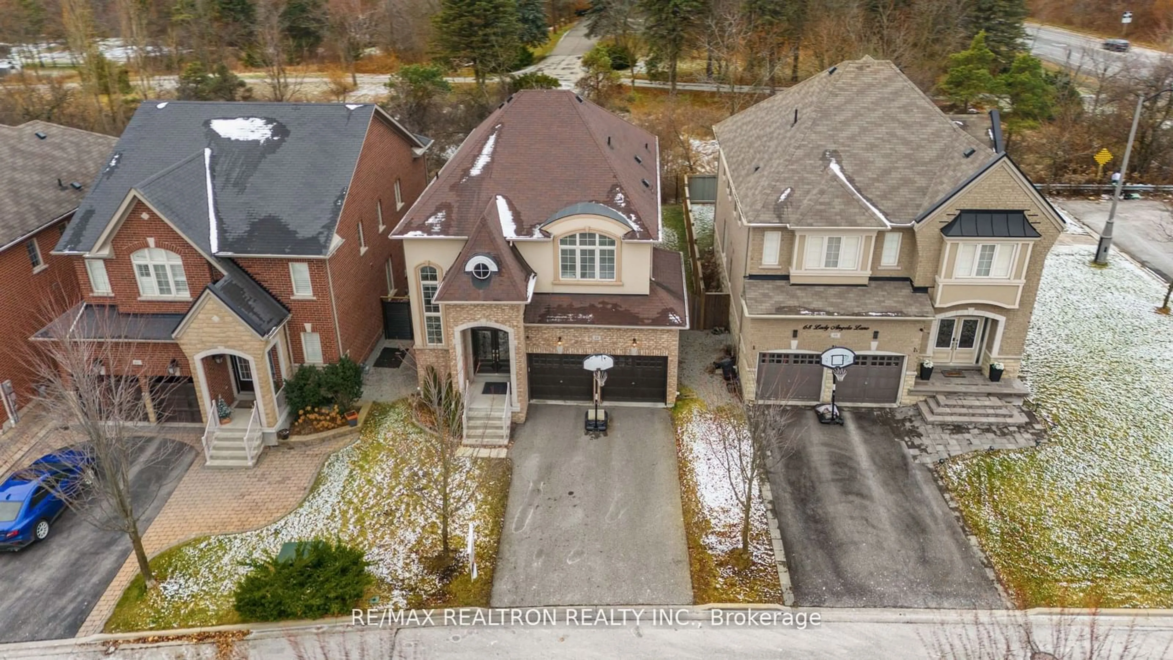 A pic from outside/outdoor area/front of a property/back of a property/a pic from drone, street for 64 Lady Angela Lane, Vaughan Ontario L6A 4S7