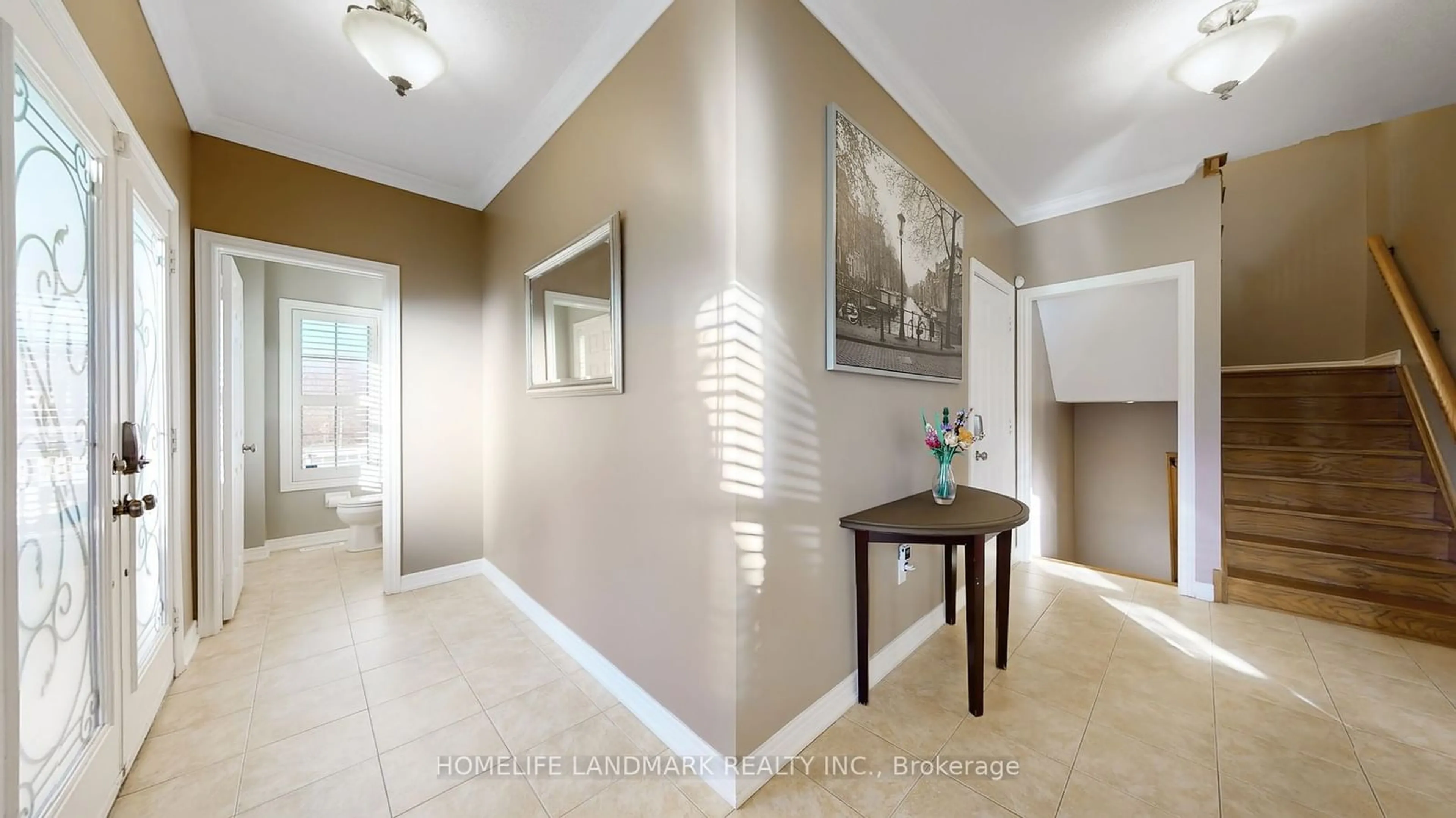 Indoor entryway for 275 Peak Point Blvd, Vaughan Ontario L6A 0B3