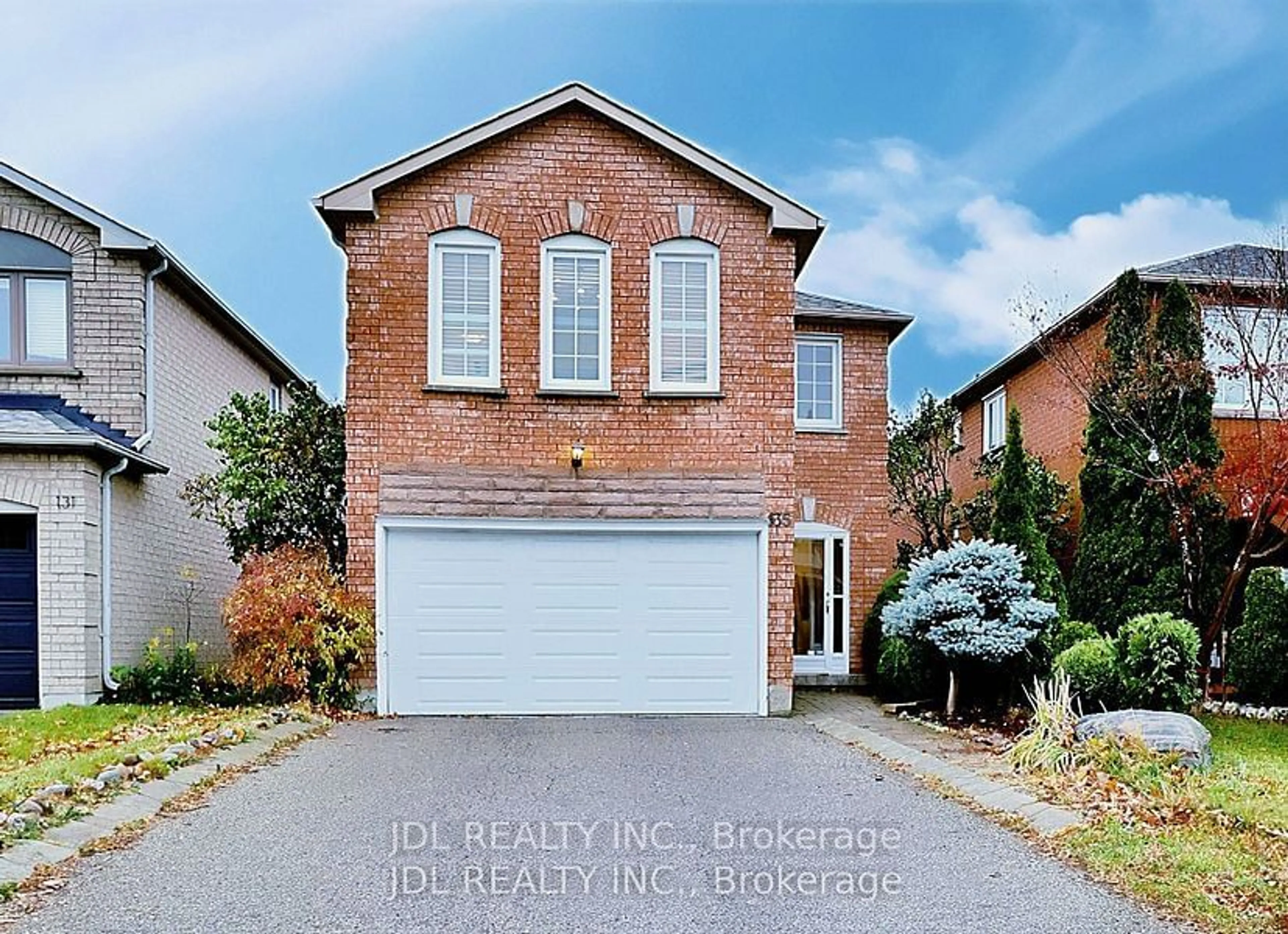 Home with brick exterior material, street for 135 Stonebriar Dr, Vaughan Ontario L6A 2N1