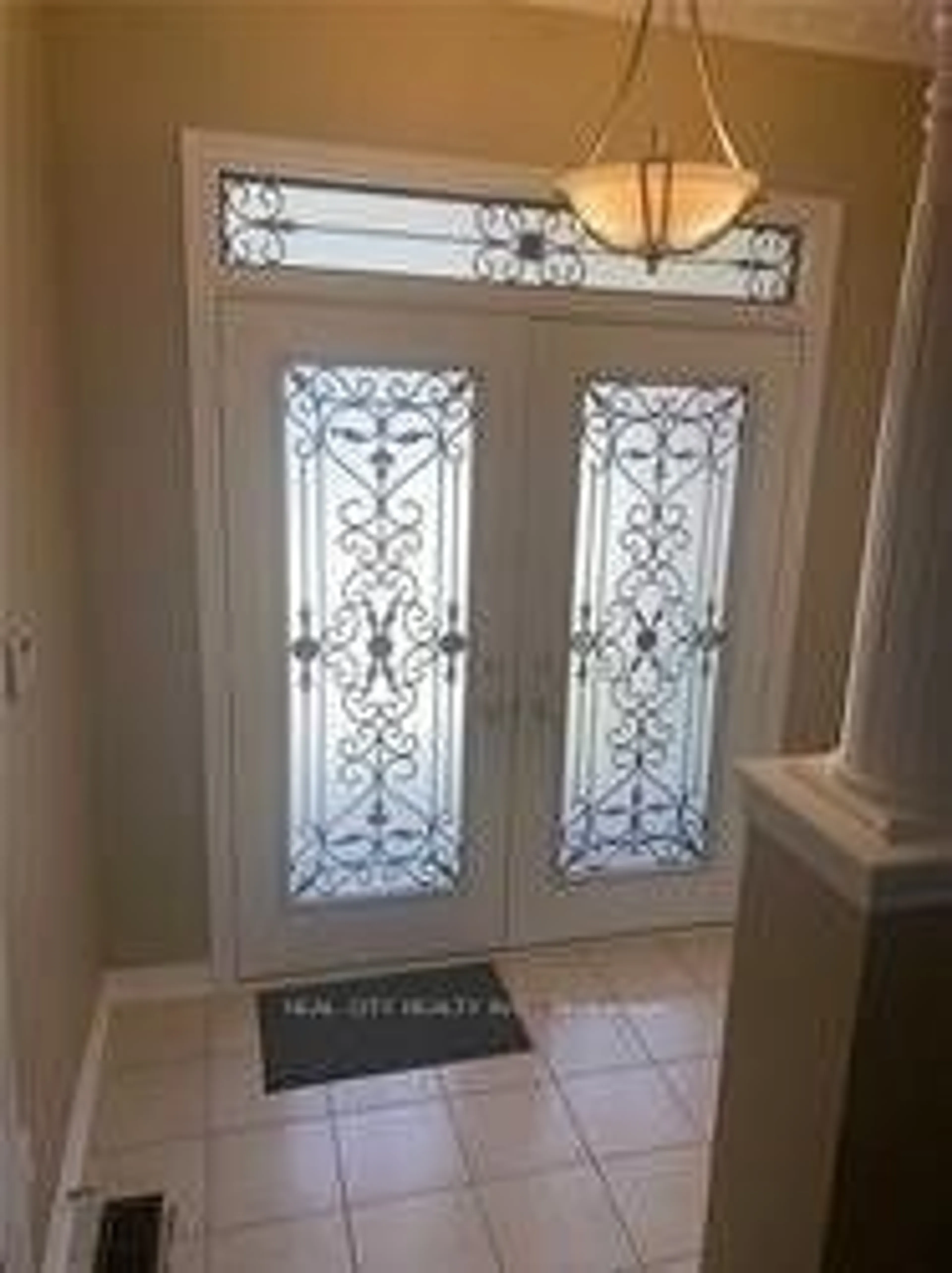 Indoor entryway for 83 Estrella Cres, Richmond Hill Ontario L4E 0S3