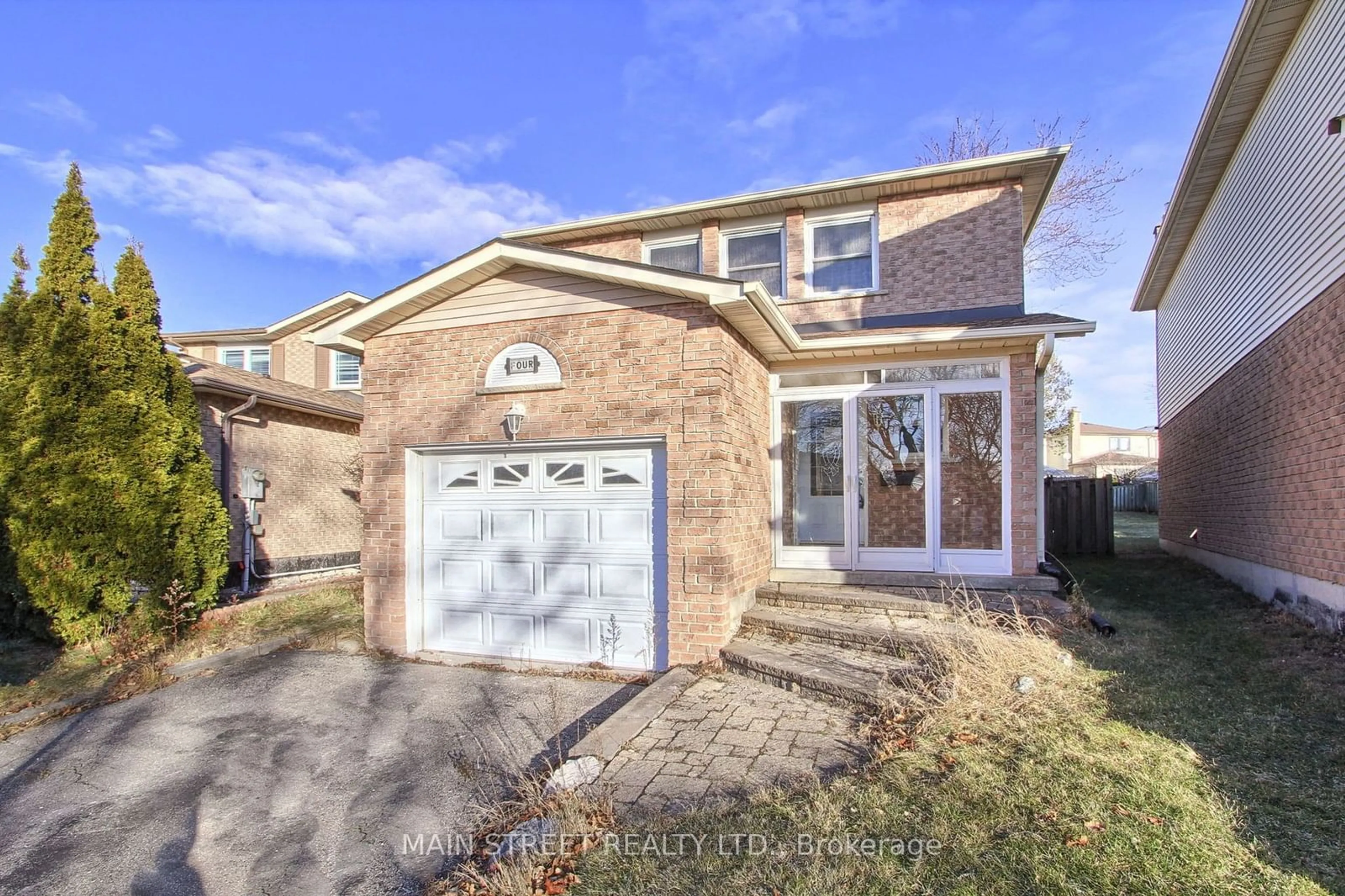 Home with brick exterior material, street for 4 Kilkenny Pl, Richmond Hill Ontario L4C 5S2