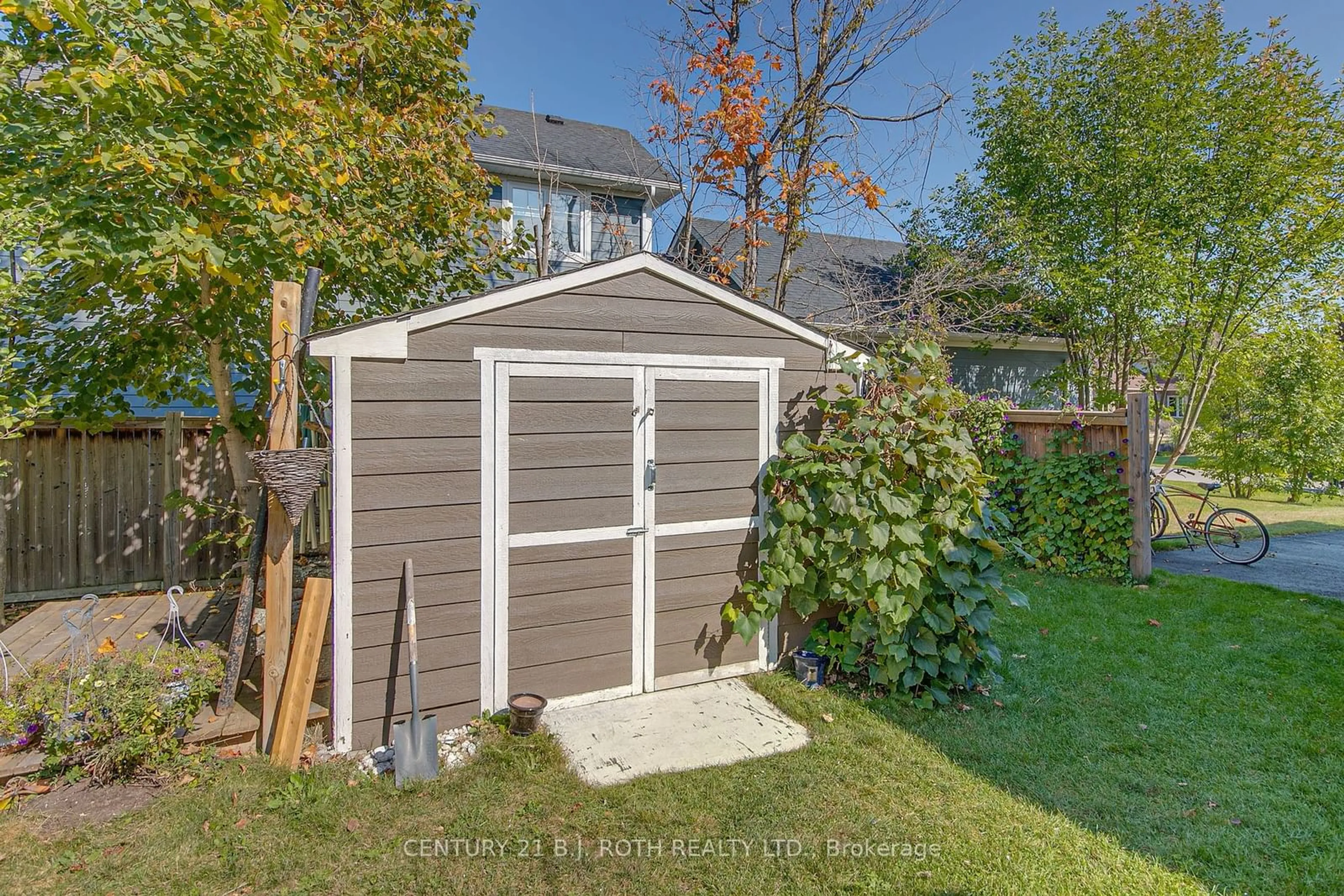 Shed for 3684 Kimberley St, Innisfil Ontario L9S 2L3