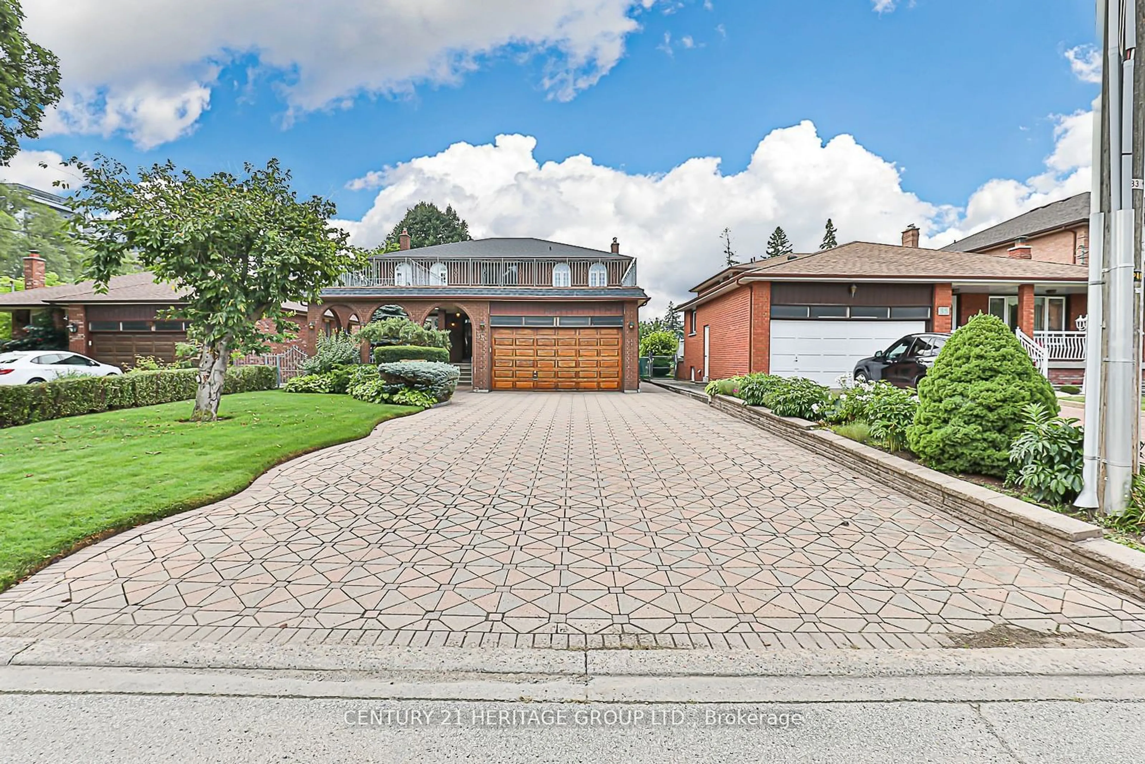 Home with brick exterior material, street for 33 May Ave, Richmond Hill Ontario L4C 3S7