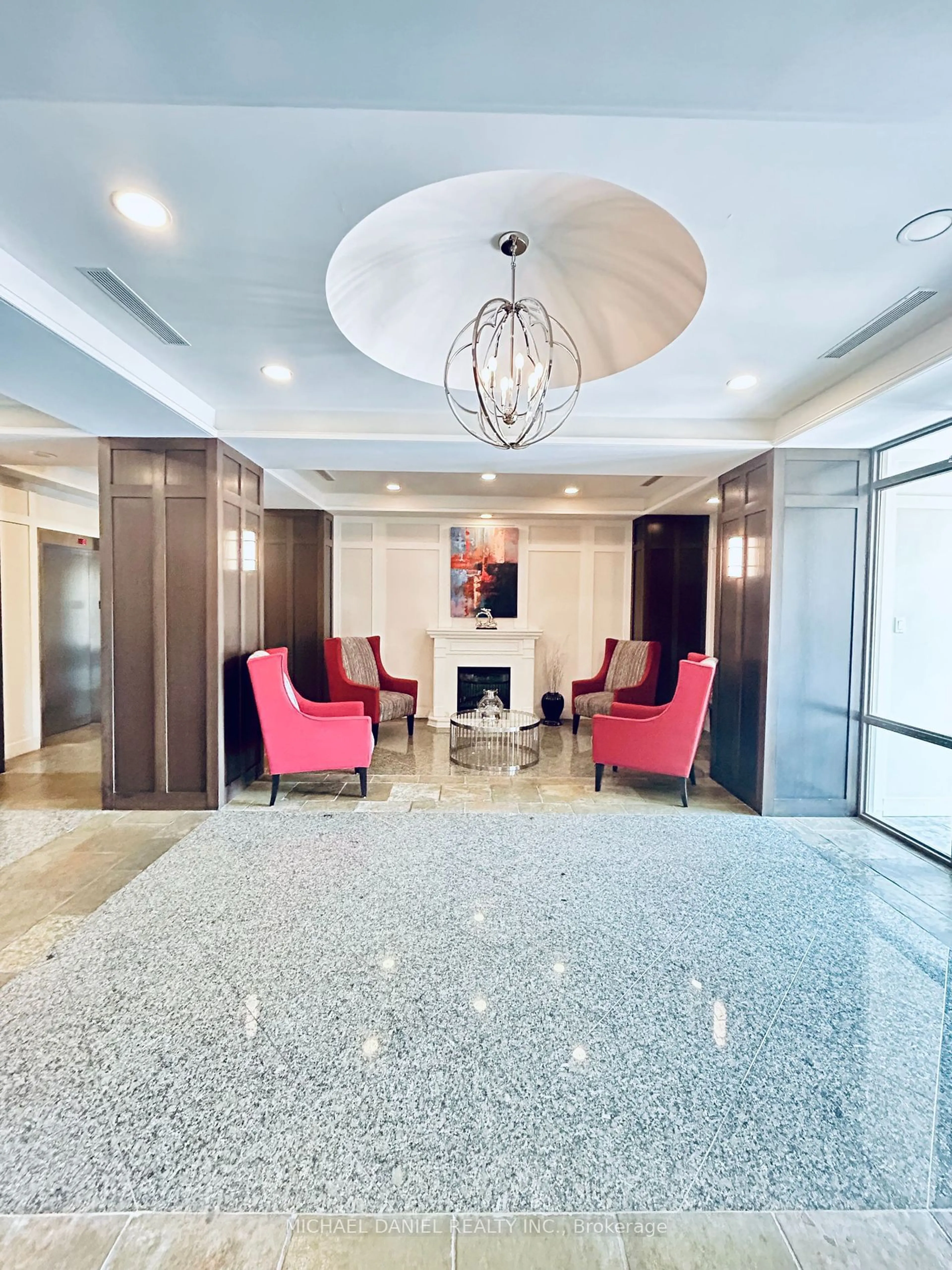 Lobby for 29 Northern Heights Dr #306, Richmond Hill Ontario L4B 4L8