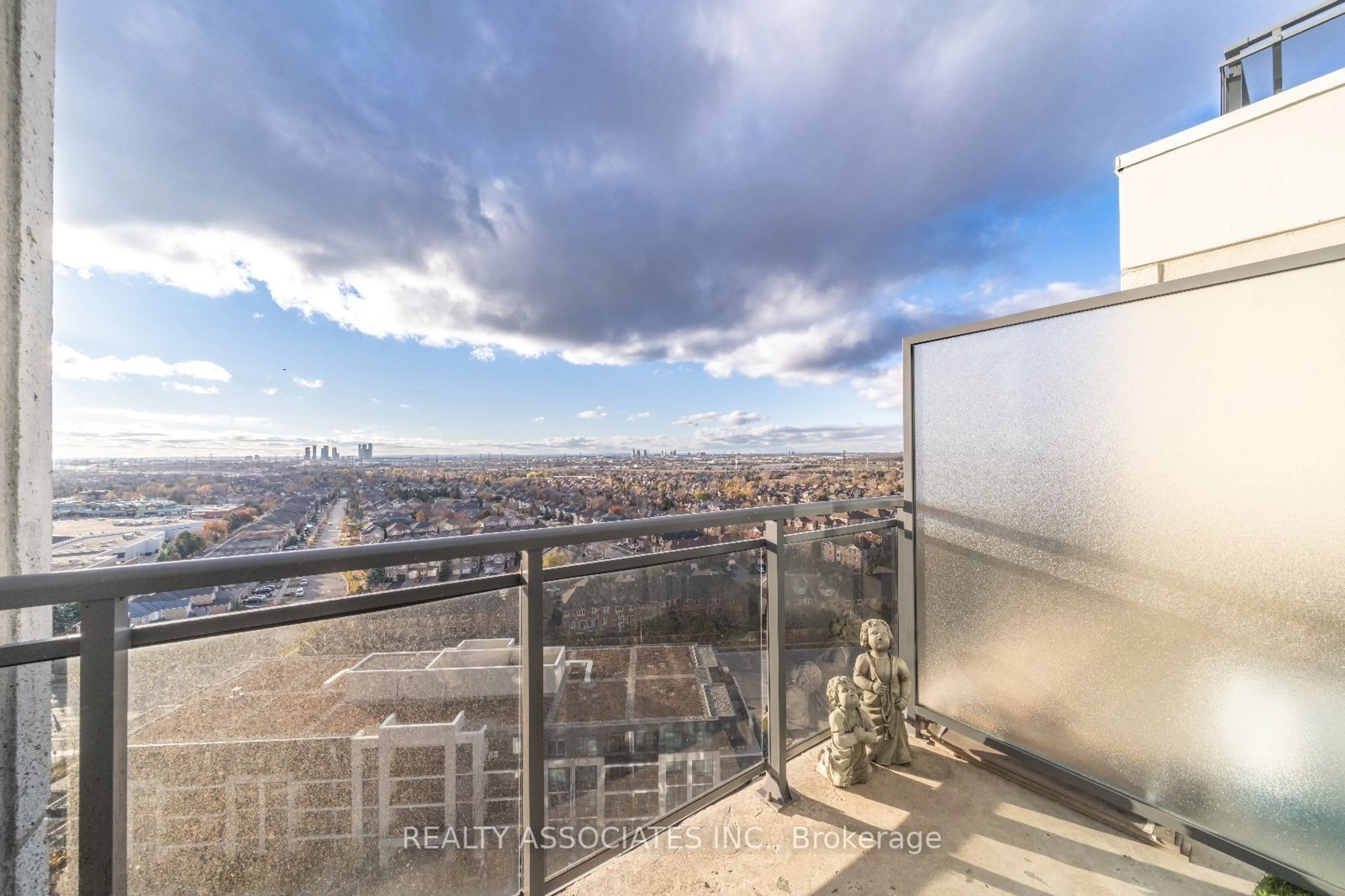 Balcony in the apartment, city buildings view from balcony for 75 North Park Rd #1609, Vaughan Ontario L4J 0H8