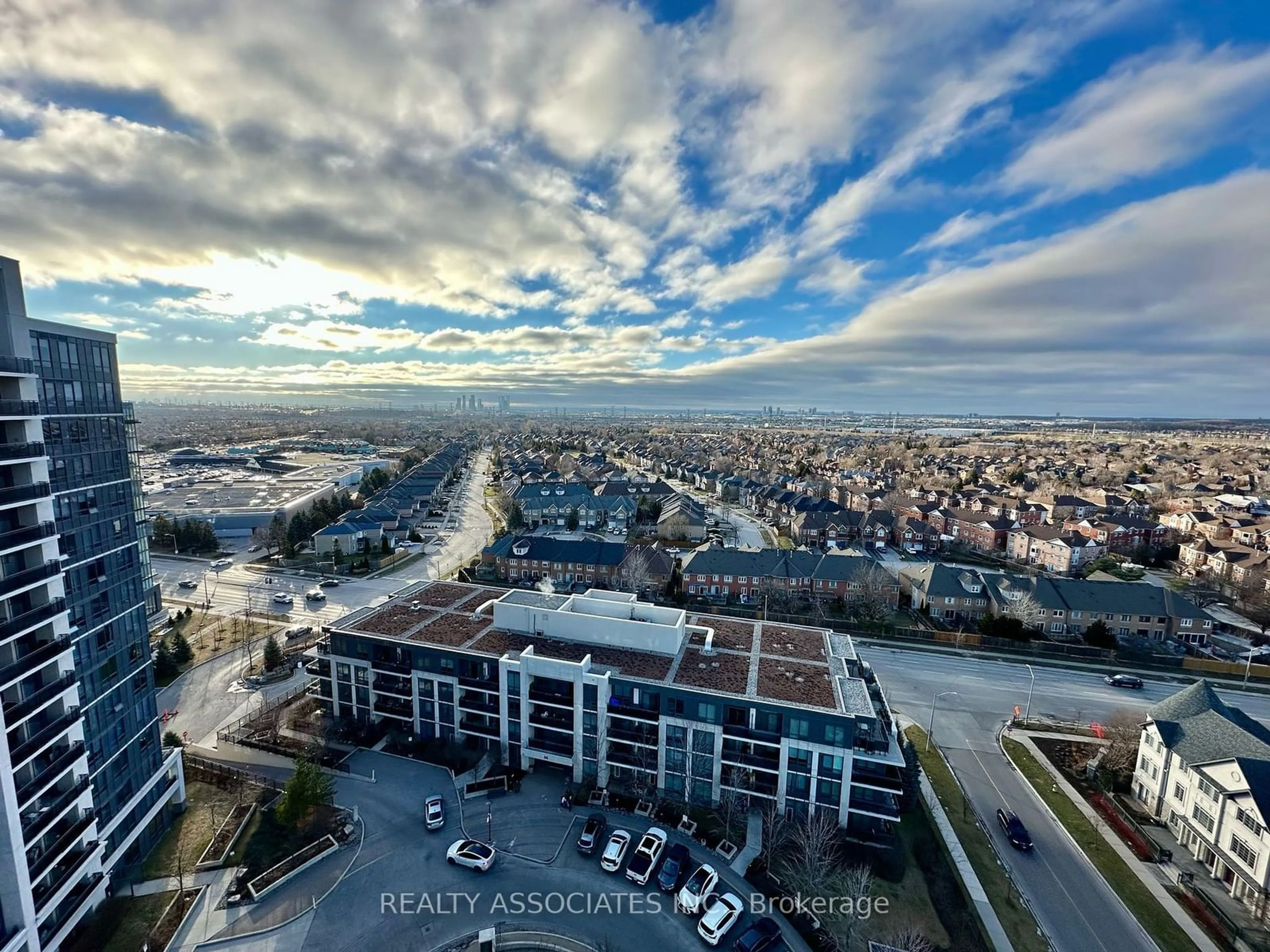 A pic from outside/outdoor area/front of a property/back of a property/a pic from drone, city buildings view from balcony for 75 North Park Rd #1609, Vaughan Ontario L4J 0H8