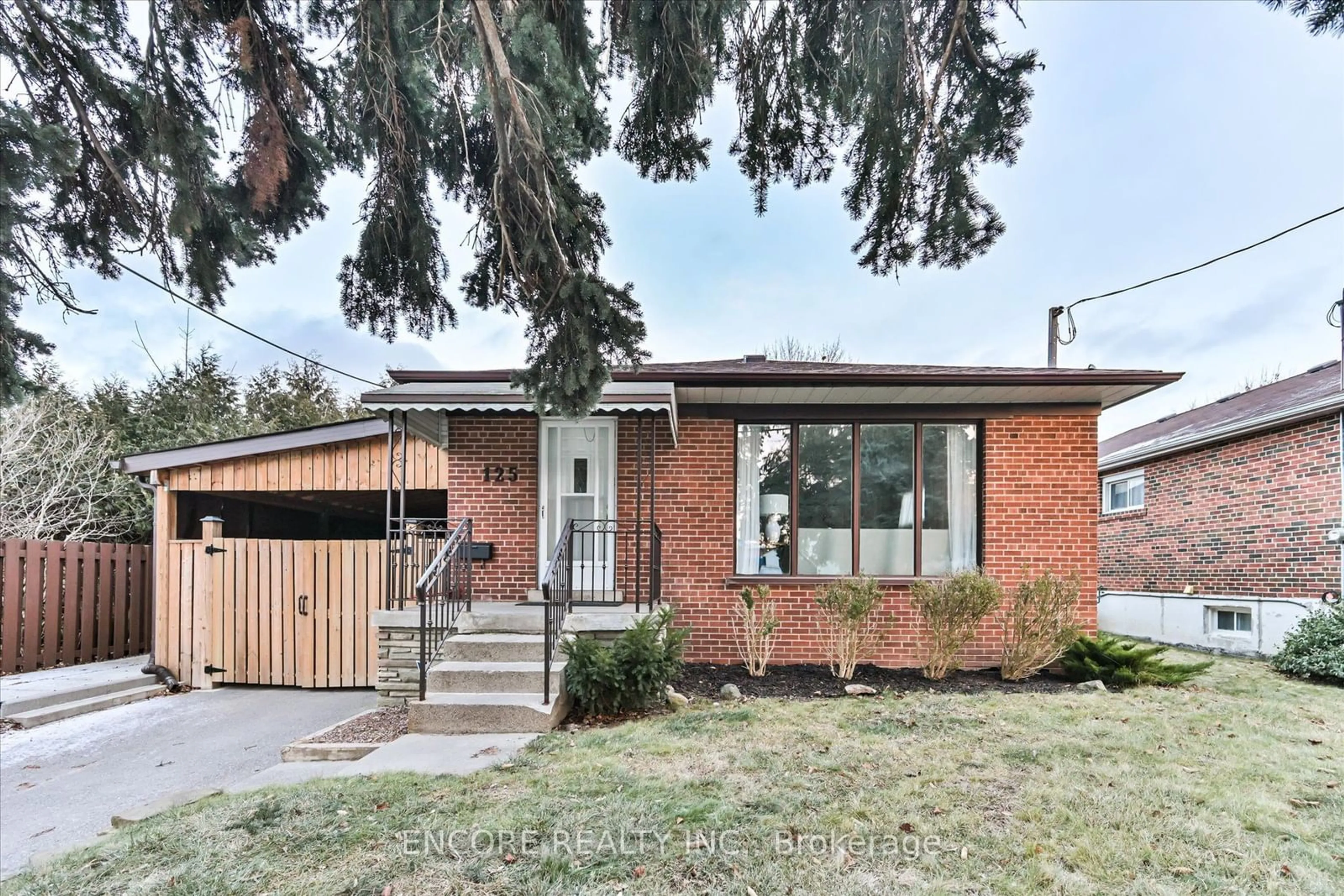 Home with brick exterior material, street for 125 Talmage Ave, Richmond Hill Ontario L4C 3J9