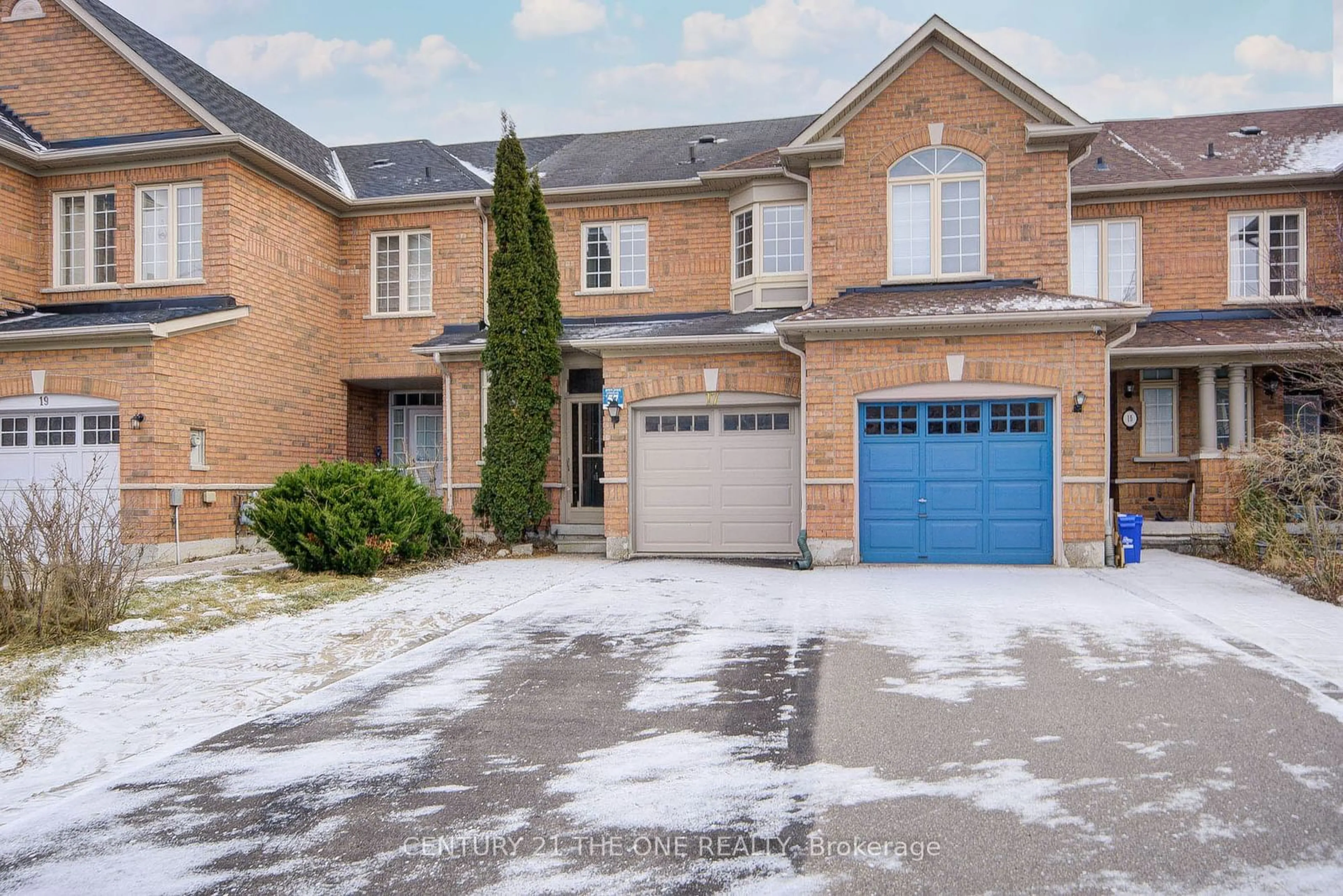 Home with brick exterior material, street for 17 Venture Ave, Richmond Hill Ontario L4S 2P2