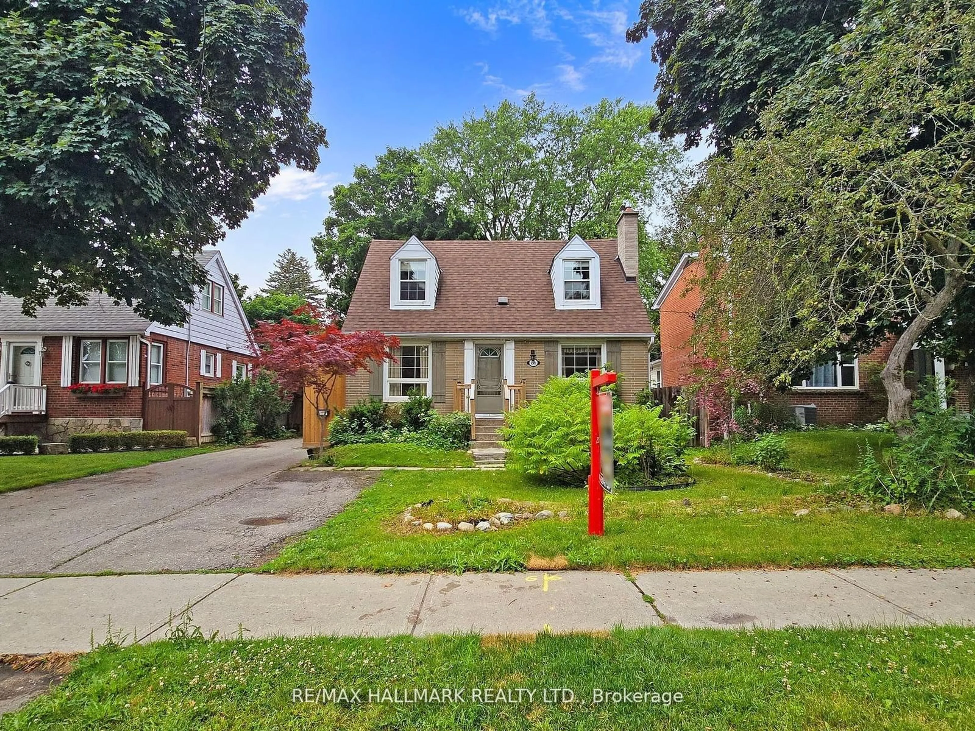 Home with brick exterior material, street for 86 Ruggles Ave, Richmond Hill Ontario L4C 1Y2