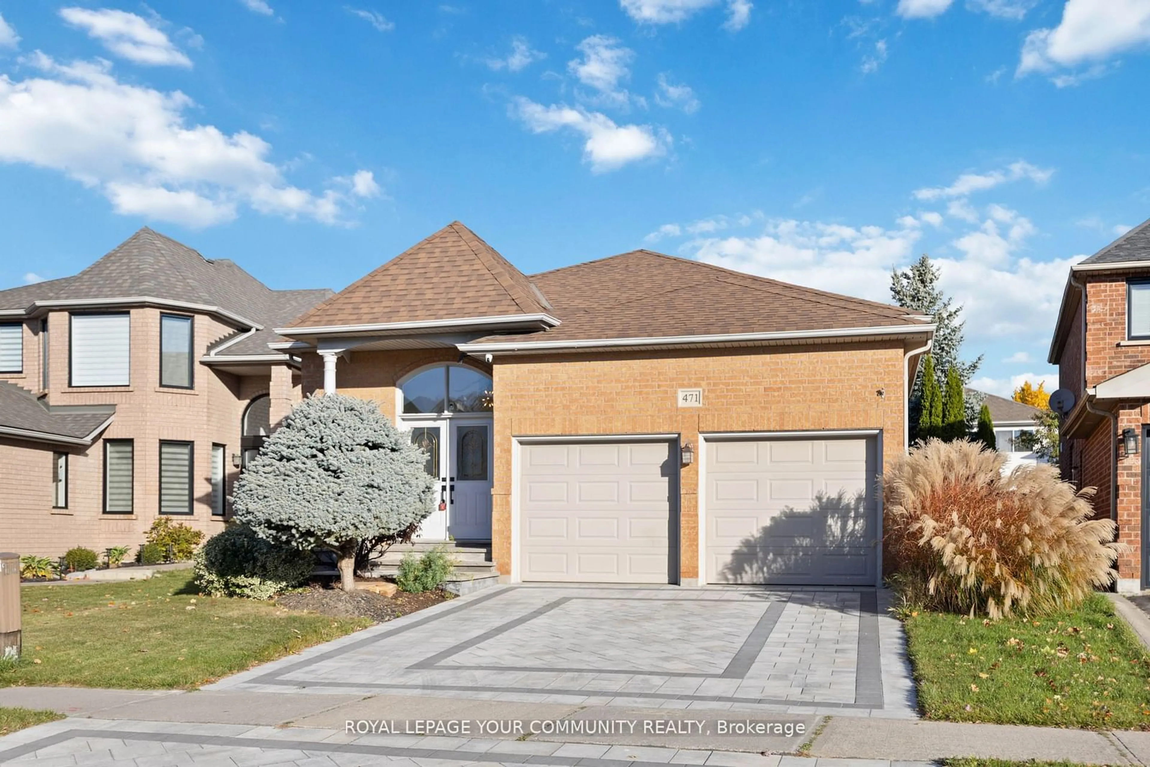 Home with brick exterior material, street for 471 Silken Laumann Dr, Newmarket Ontario L3X 2H9