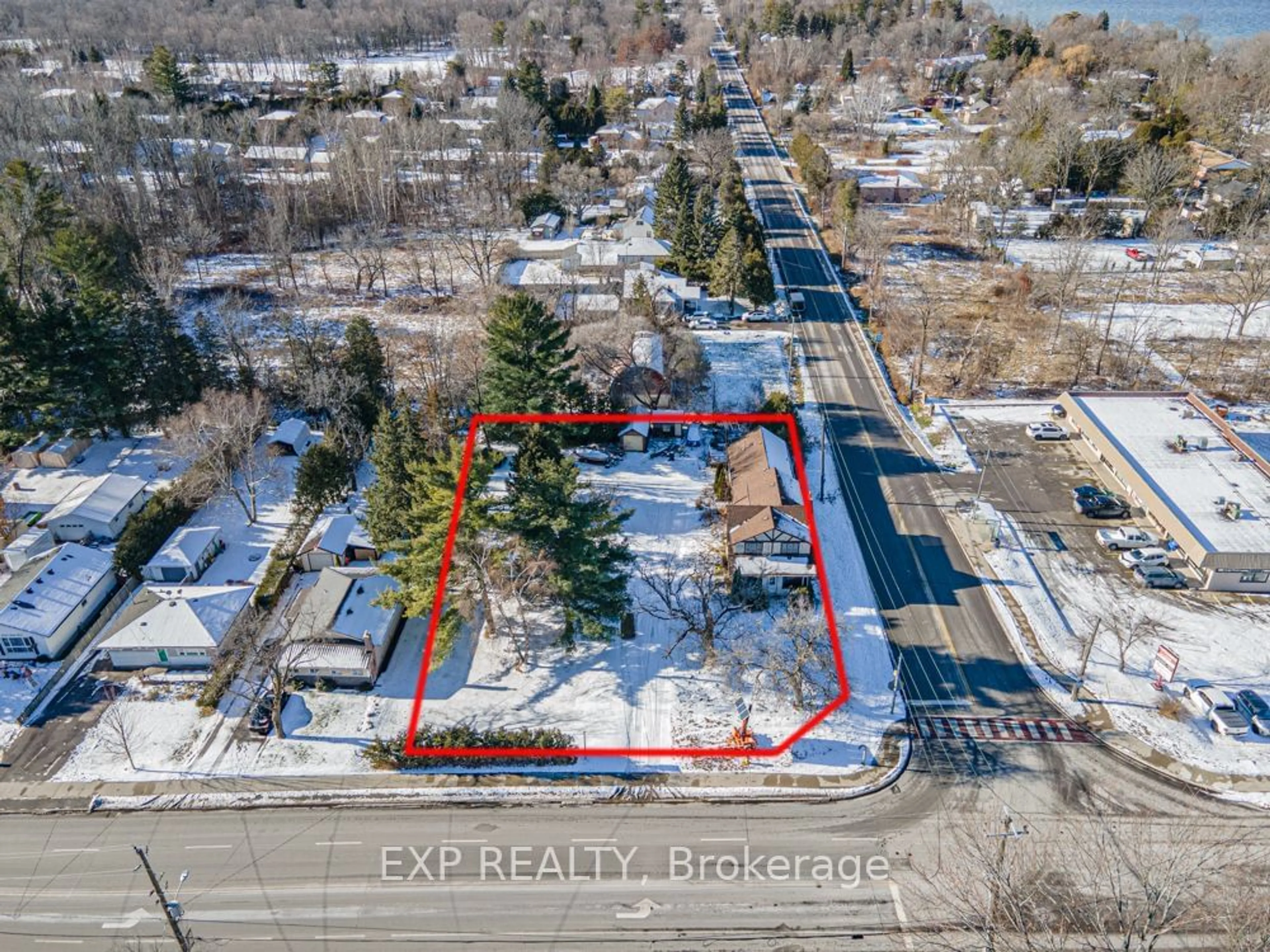 A pic from outside/outdoor area/front of a property/back of a property/a pic from drone, street for 21082 Dalton Rd, Georgina Ontario L0E 1L0