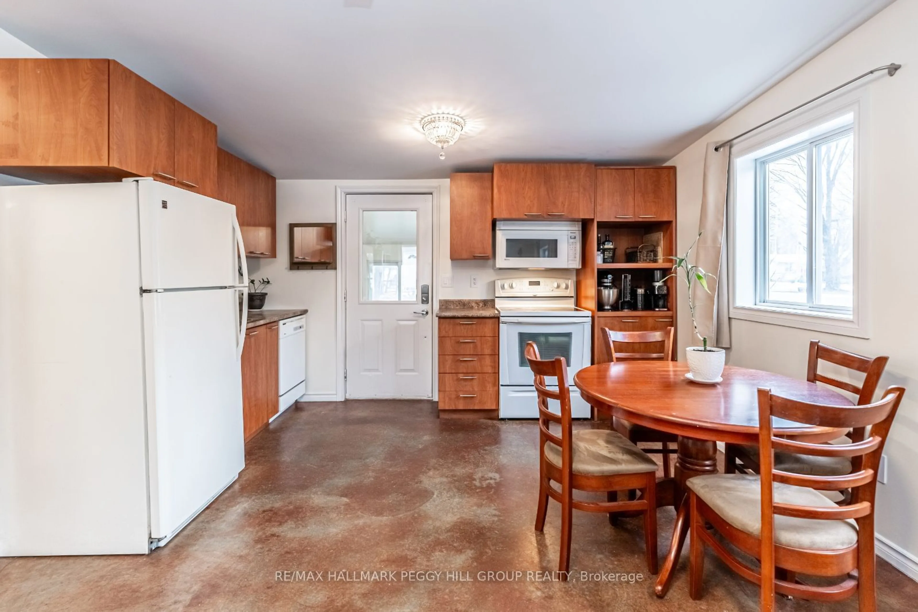 Standard kitchen, unknown for 2073 Kate Ave, Innisfil Ontario L9S 1Y3