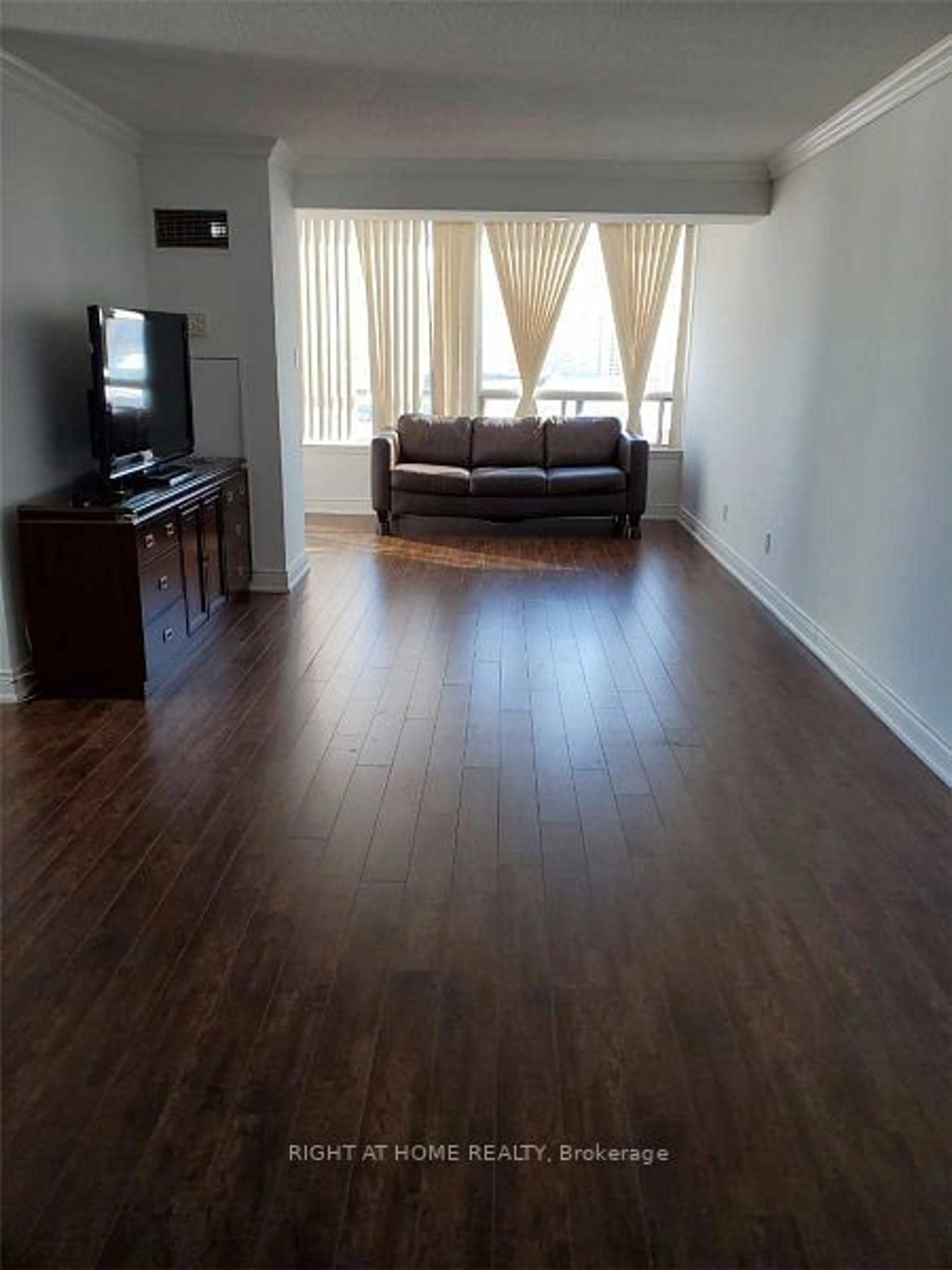 A pic of a room for 120 Promenade Circ #1001, Vaughan Ontario L4J 7W9