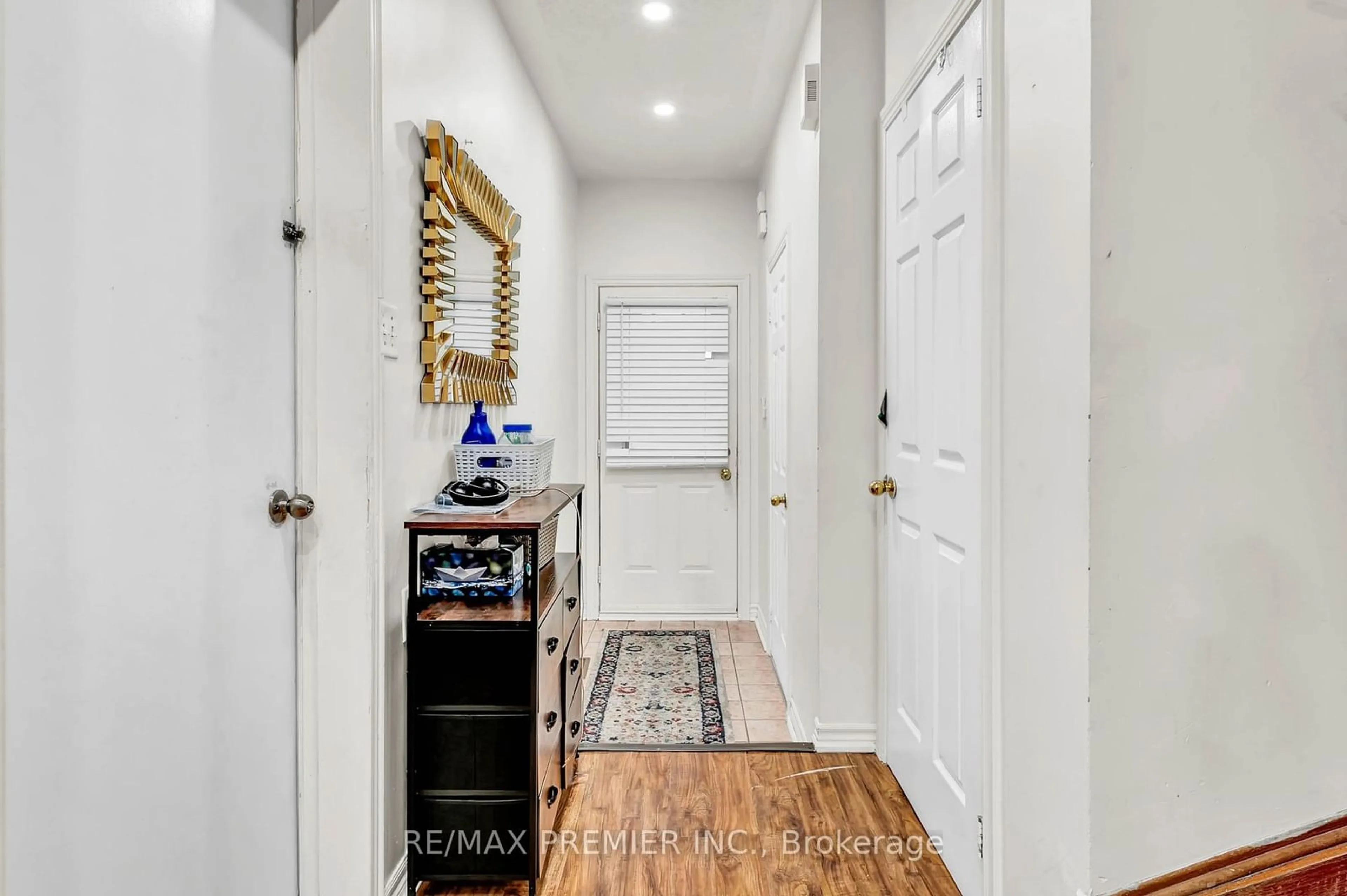 Indoor entryway for 56 Tahir St, Vaughan Ontario L6A 3A9