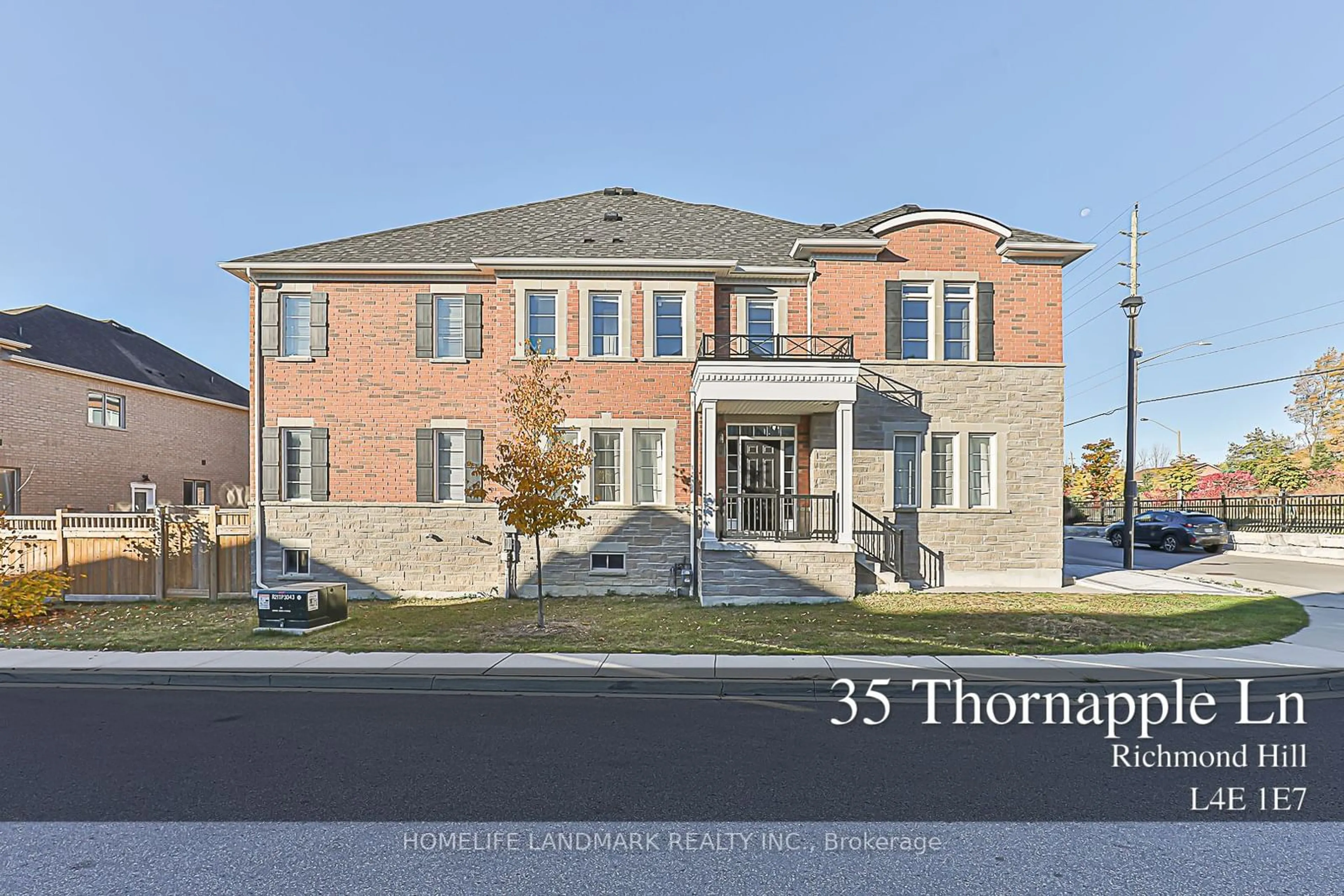 Home with brick exterior material, street for 35 Thornapple Lane, Richmond Hill Ontario L4E 1E7