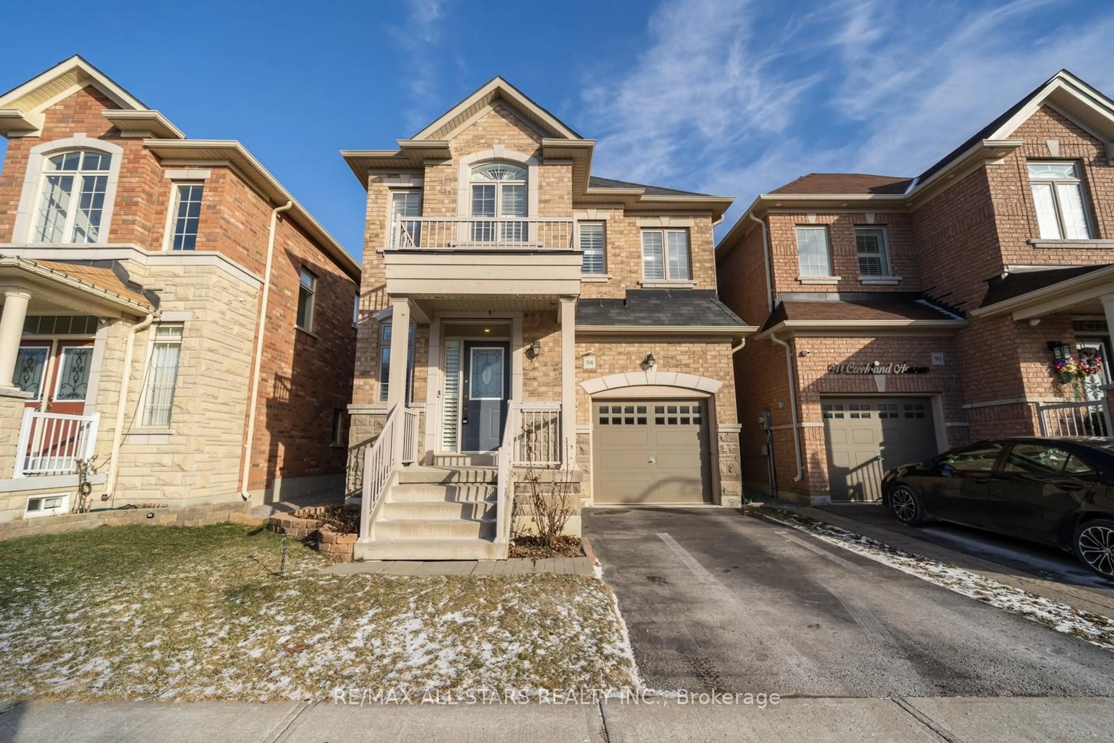 Home with brick exterior material, street for 94 Creekland Ave, Whitchurch-Stouffville Ontario L4A 0B2