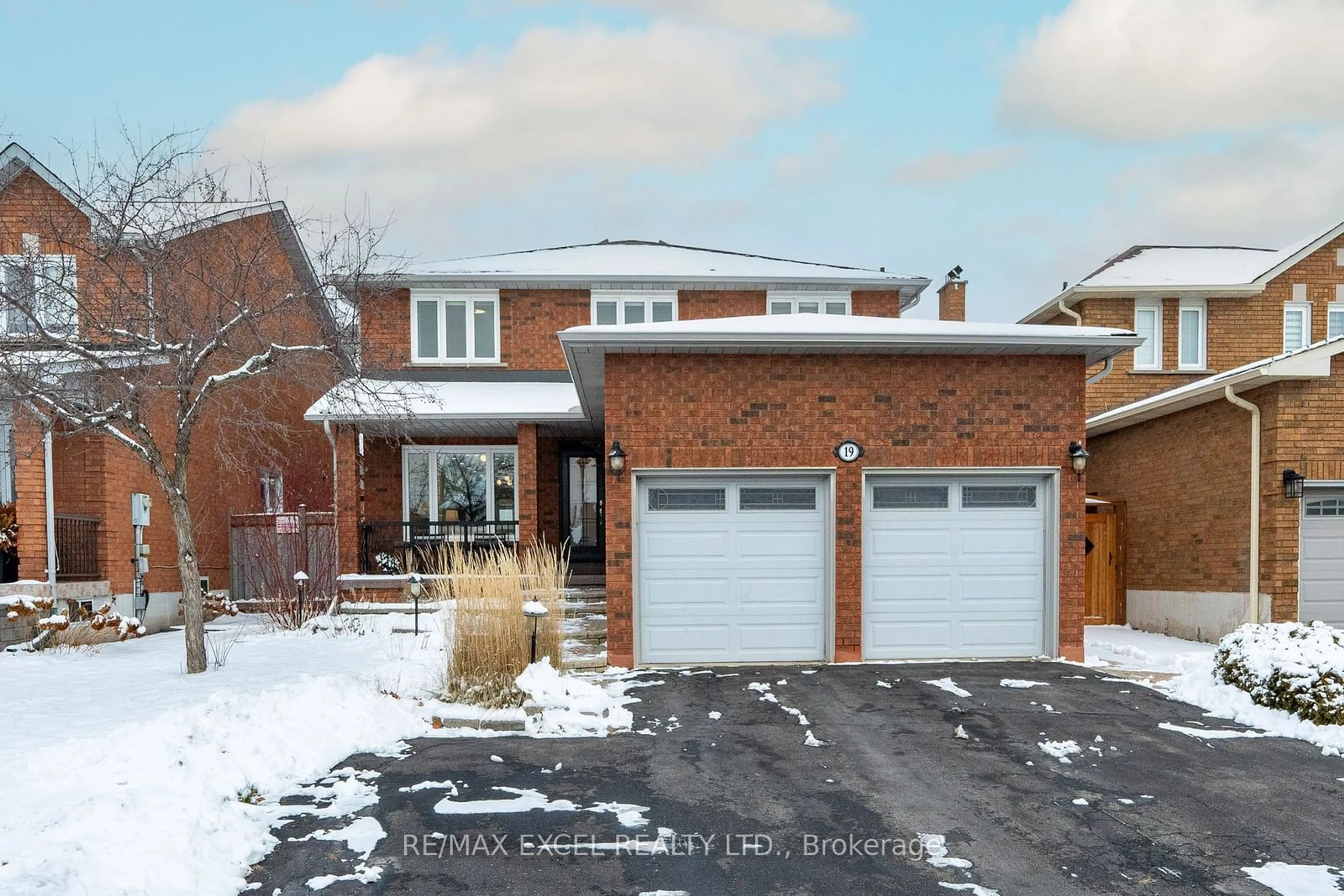 Home with brick exterior material, street for 19 Spring Town Rd, Vaughan Ontario L4L 8G2