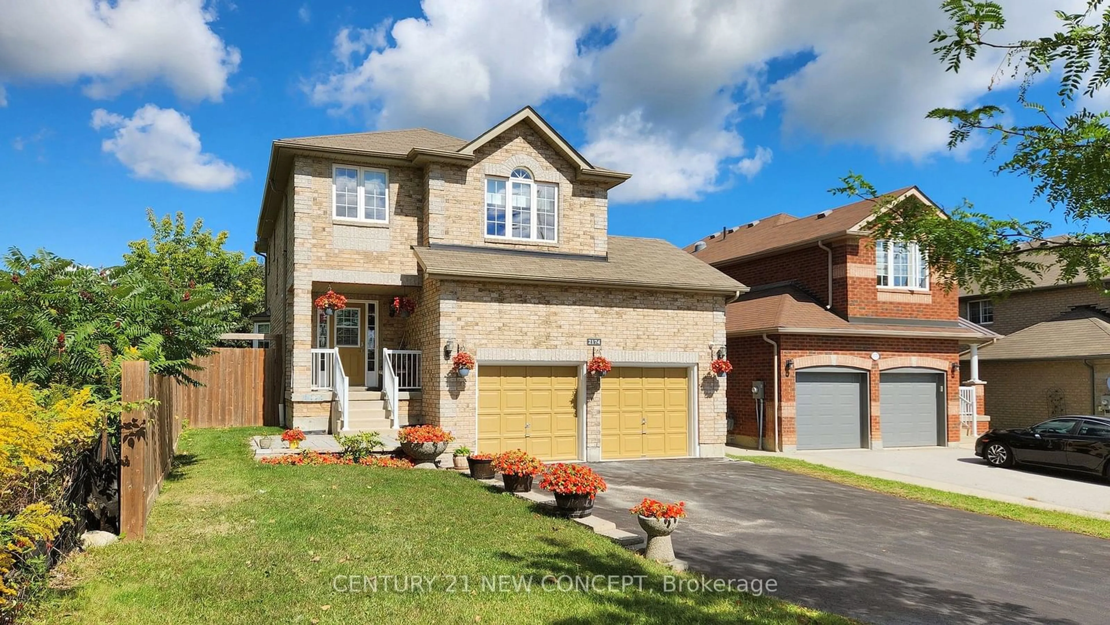 Home with brick exterior material, street for 2174 Taggart Crt, Innisfil Ontario L9S 0C4