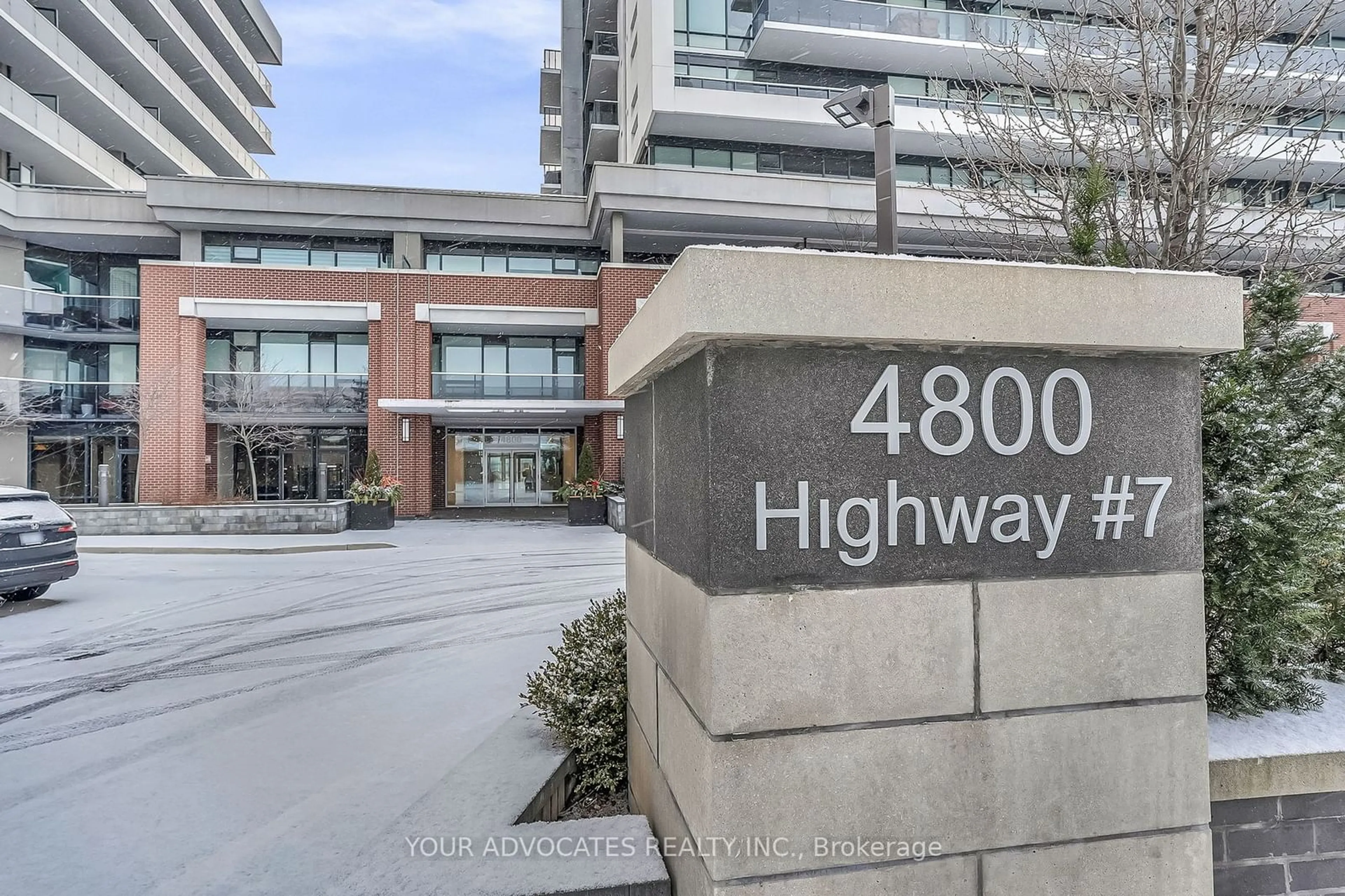 Indoor entryway for 4800 Highway 7 Ave #524, Vaughan Ontario L4L 1H8