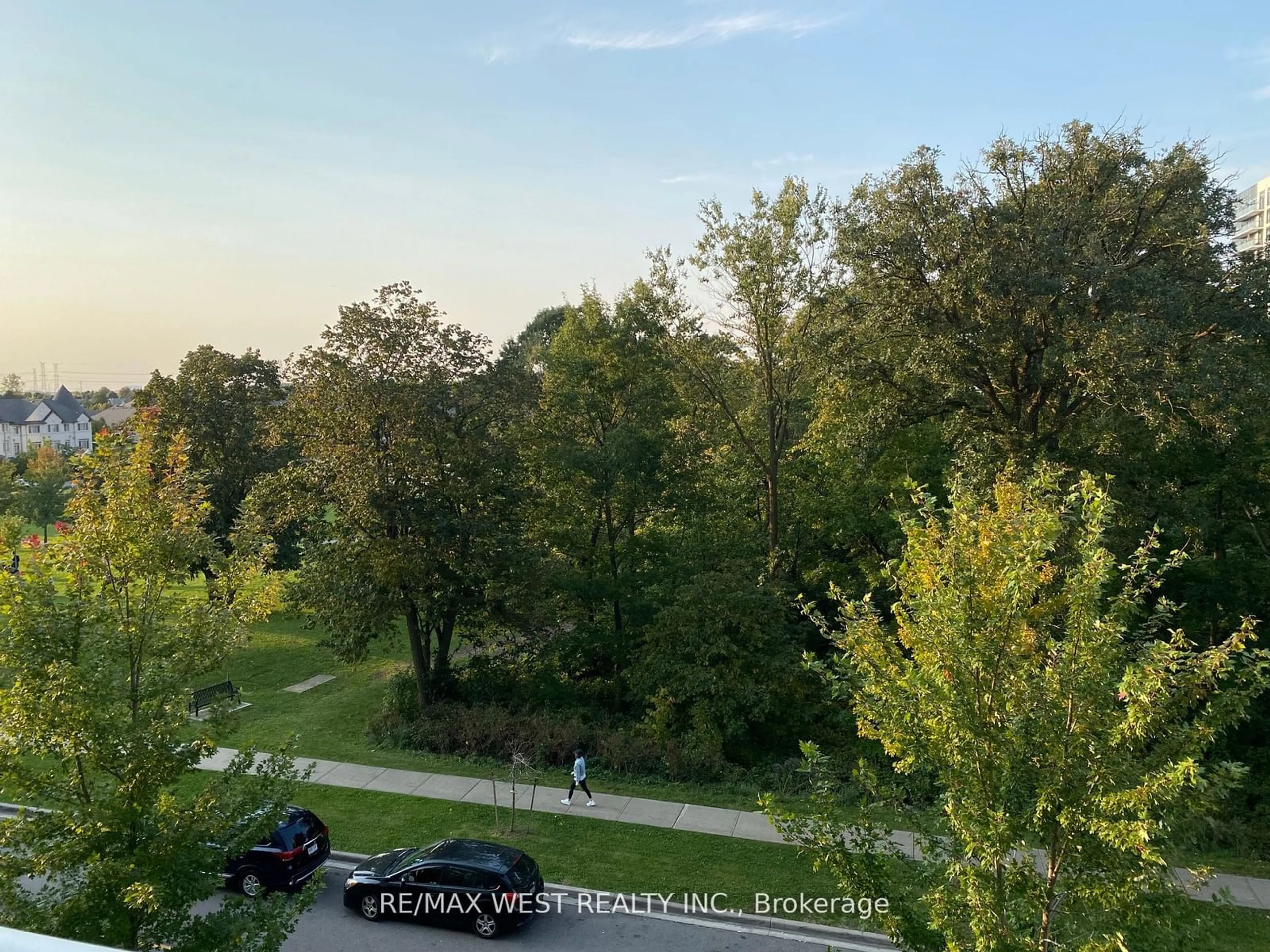 A pic from outside/outdoor area/front of a property/back of a property/a pic from drone, forest/trees view for 7 North Park Rd #408, Vaughan Ontario L4J 0C9