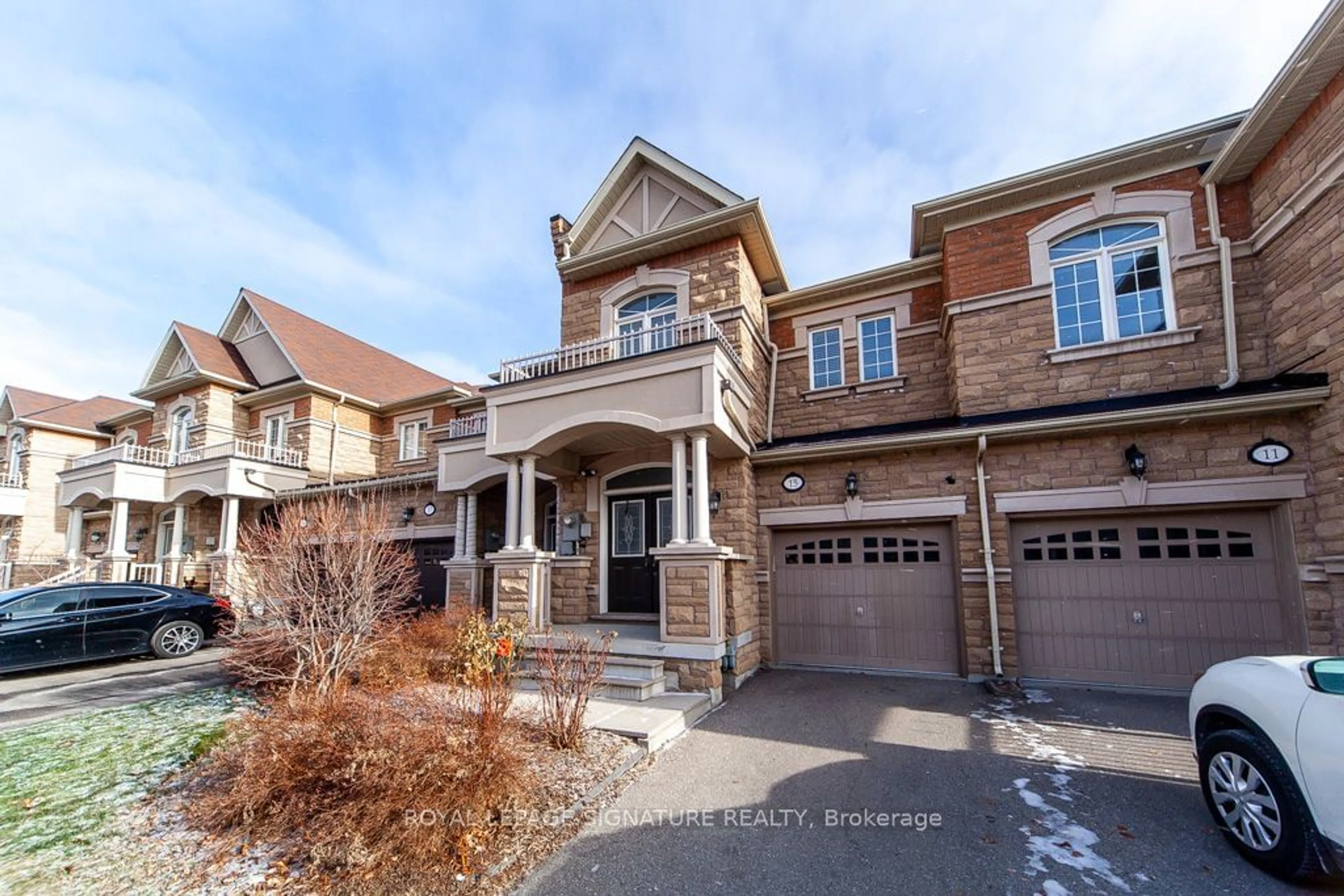 Home with brick exterior material, street for 15 Overlander Way, Vaughan Ontario L6A 4T3