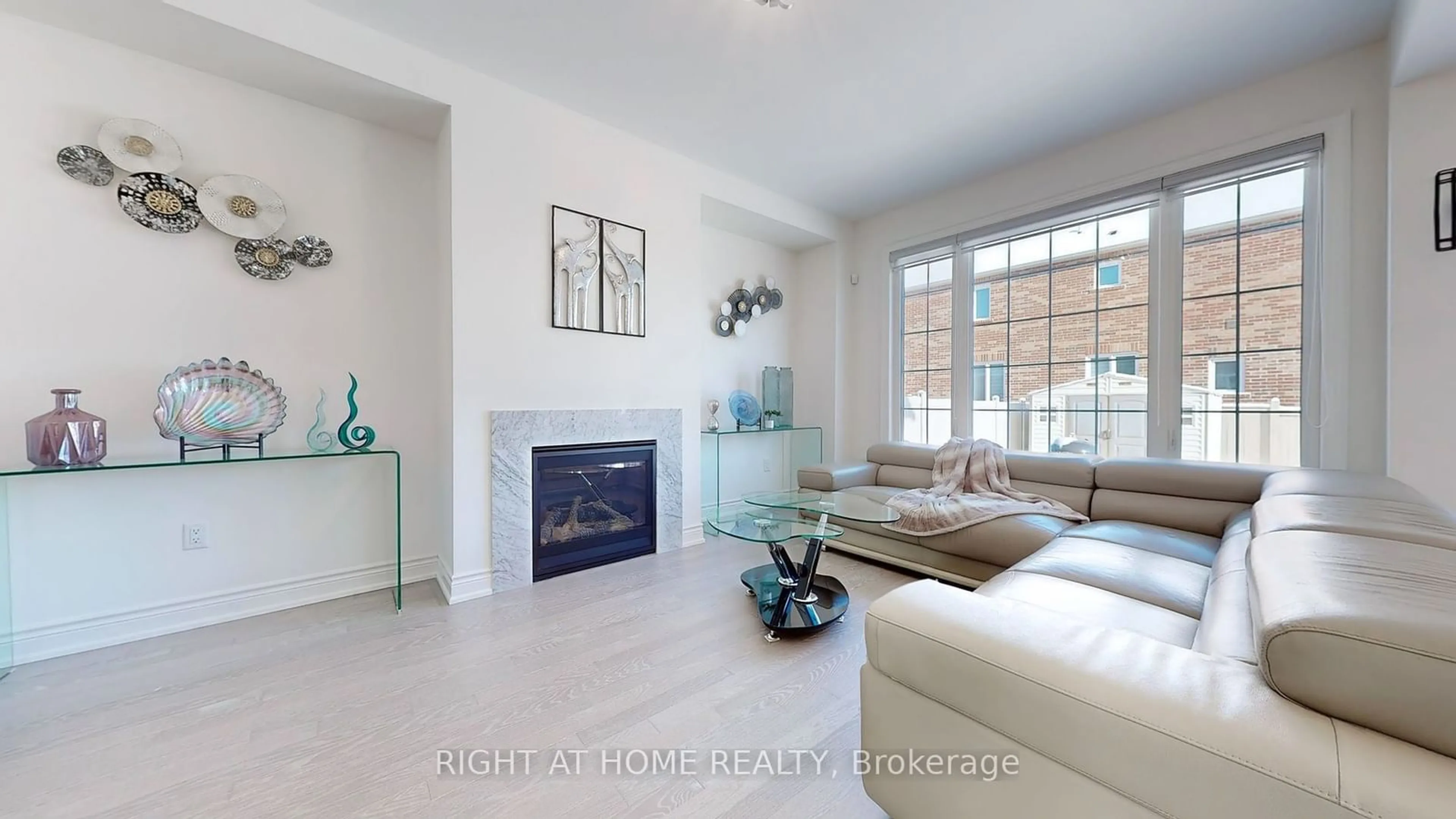 Living room with furniture, ceramic/tile floor for 825 LANGFORD Blvd, Bradford West Gwillimbury Ontario L3Z 4H9