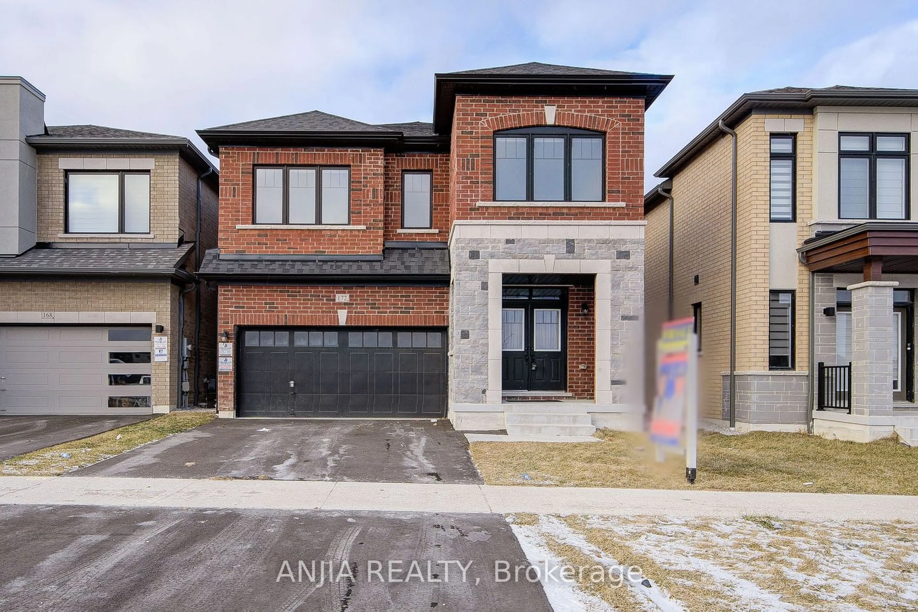 Home with brick exterior material, street for 172 McKean Dr, Whitchurch-Stouffville Ontario L4A 5A8